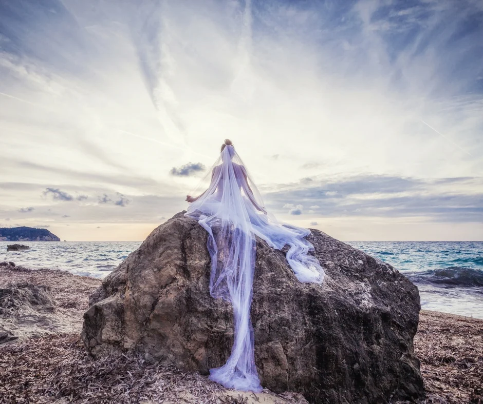 Beach bride.jpg