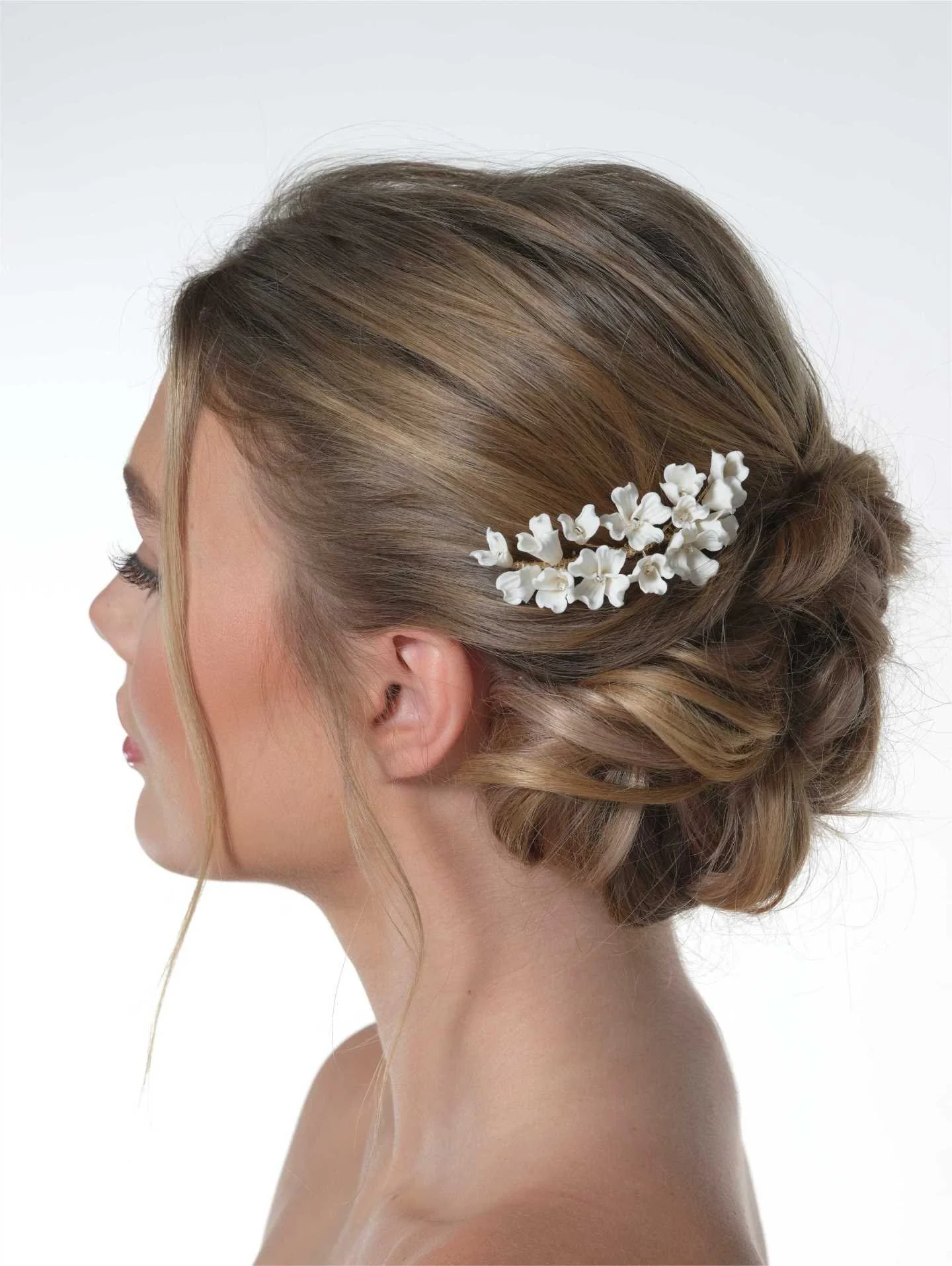 simple bridal hair piece, bridal comb with flowers, Surrey bridal hair accessories
