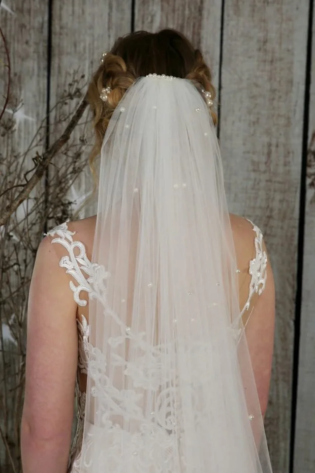 Pearl wedding veils in Surrey, London and Sussex