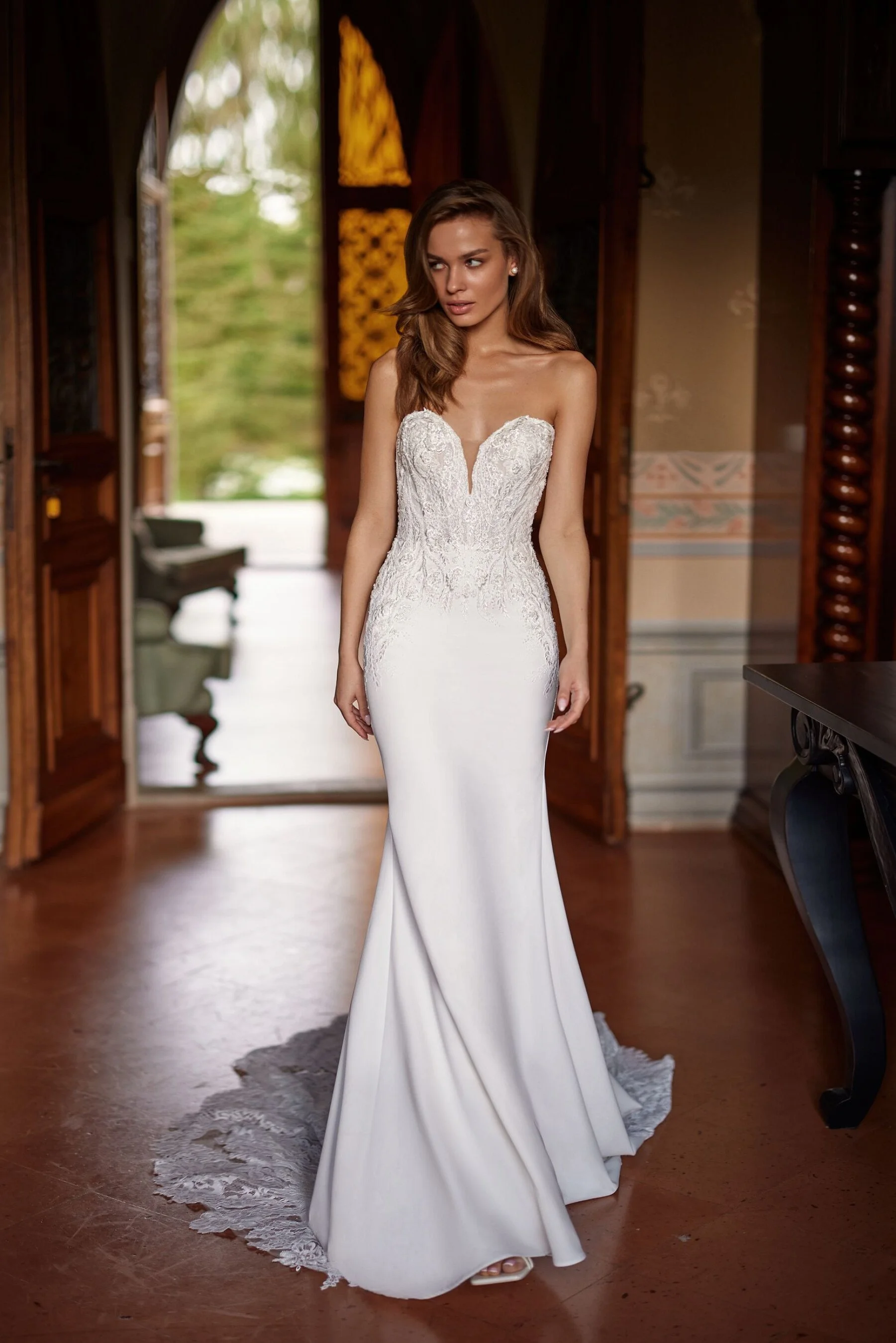 Traditional lace wedding dress - Italian style wedding dress Surrey near South London UK - Best Destination Wedding Dresses