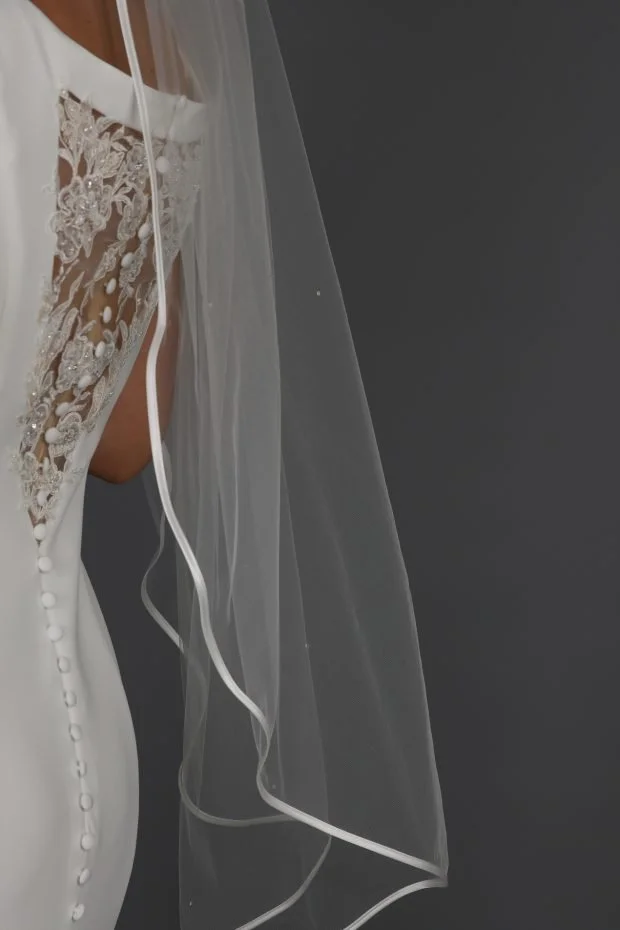 satin edge bridal veil - wedding veils online and in surrey