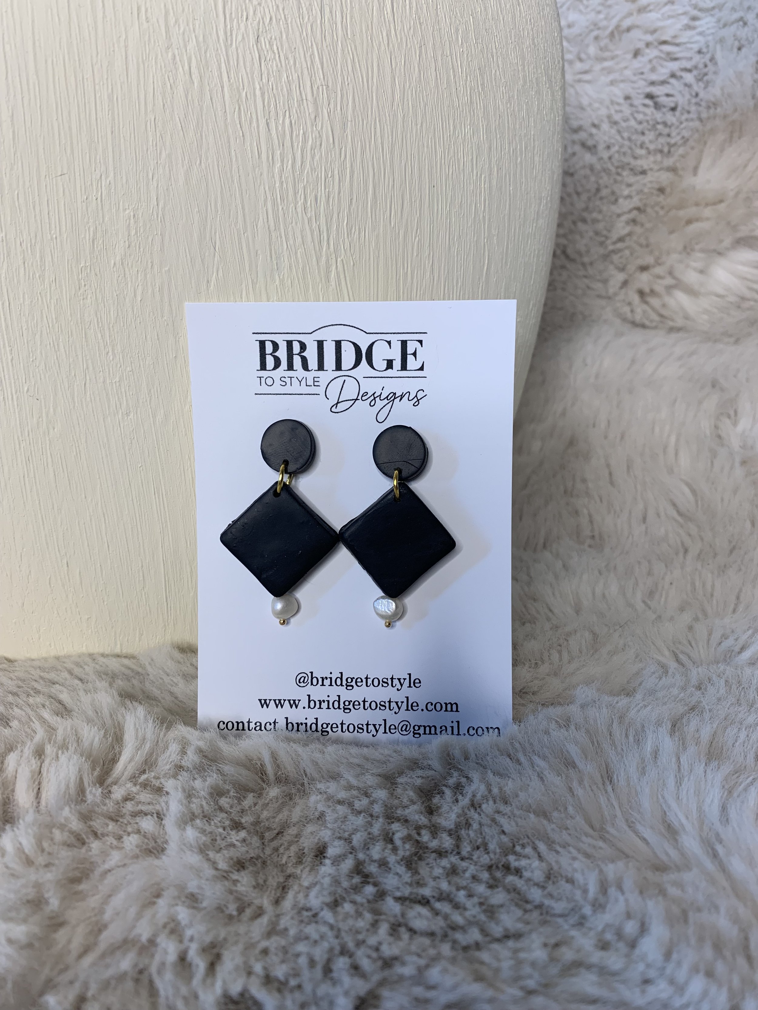 Black and Pearl Dangle