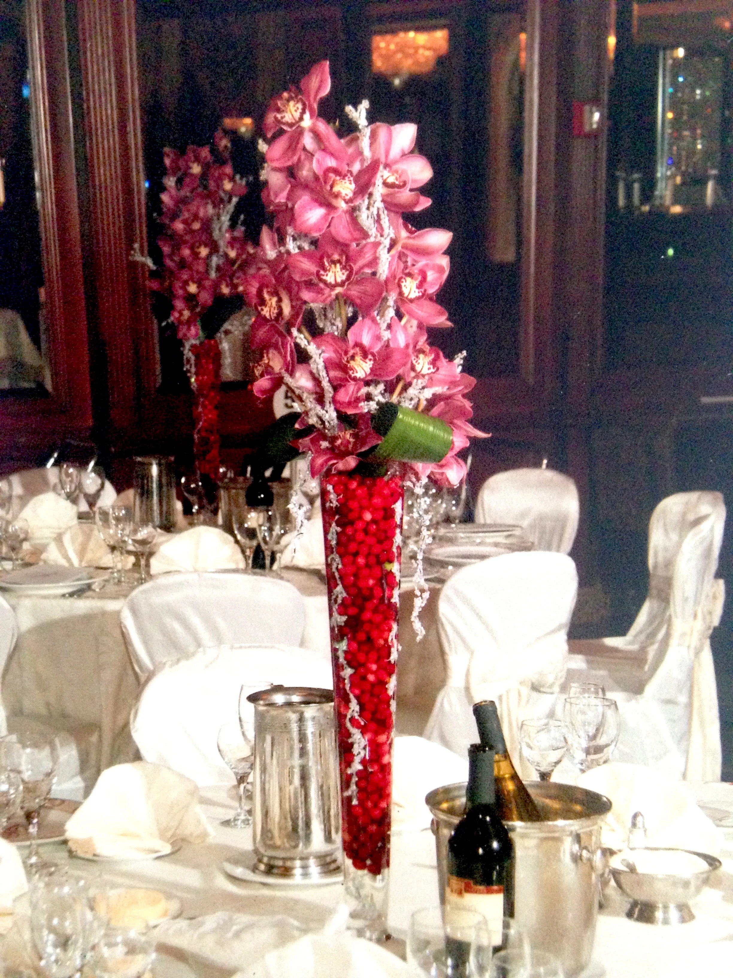 Red Center Piece .JPG