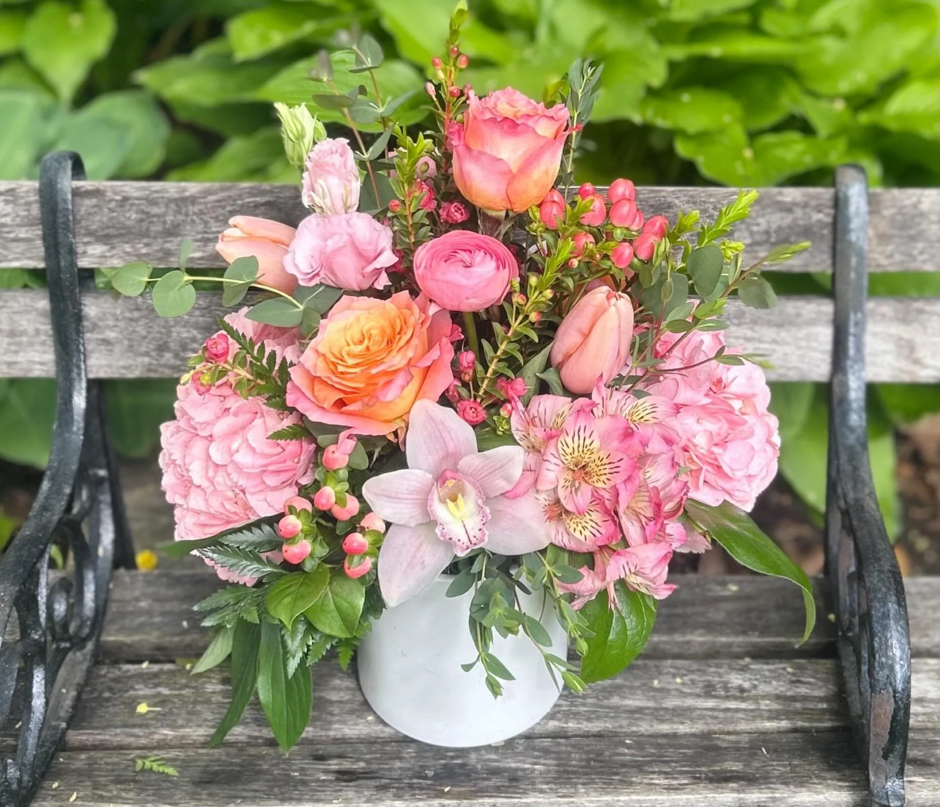 Another peachy pink for mom 💕

(516) 432-9783 🌸Call to order!!
