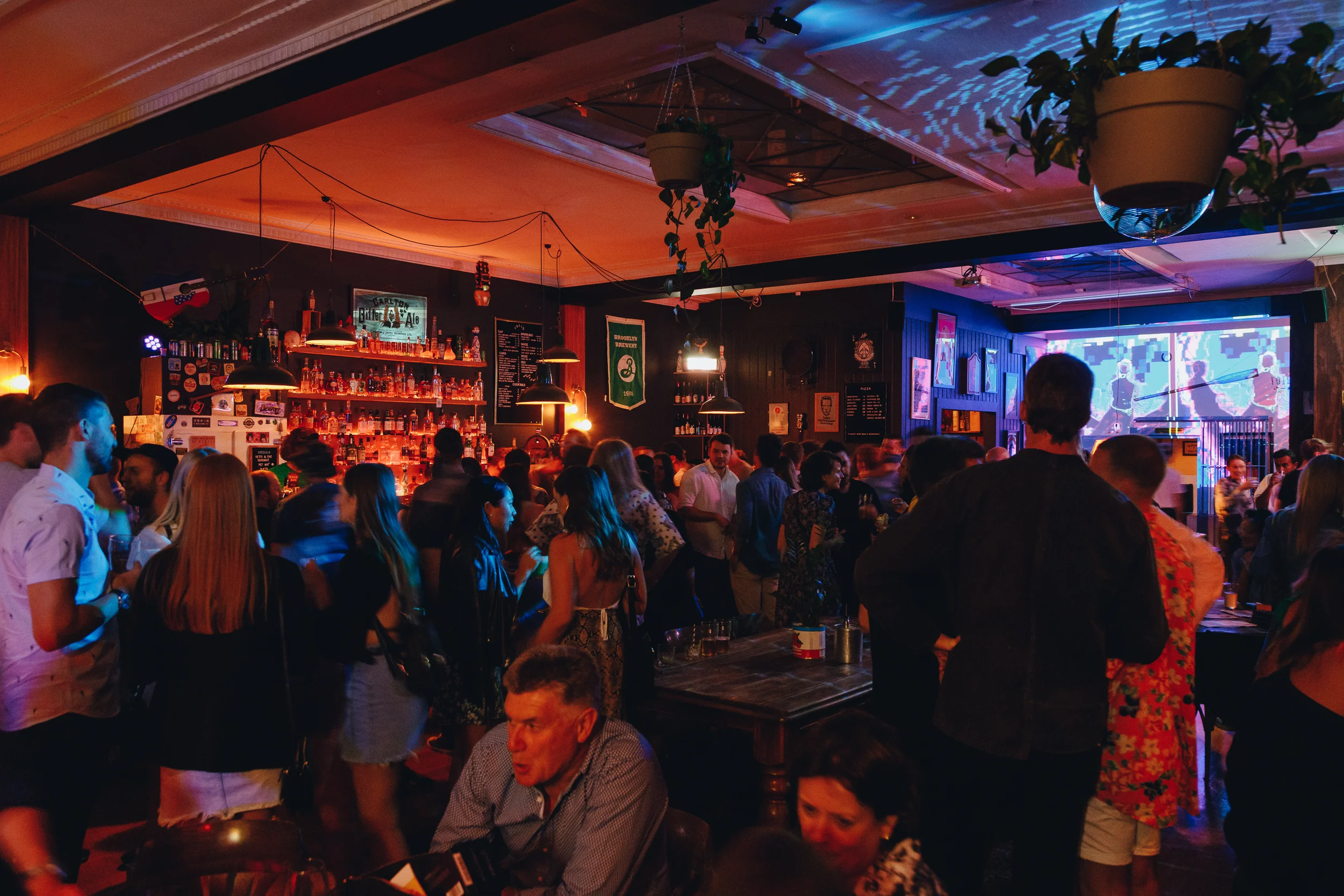 Night_LulieStTavern_February2019_Low_029.jpg