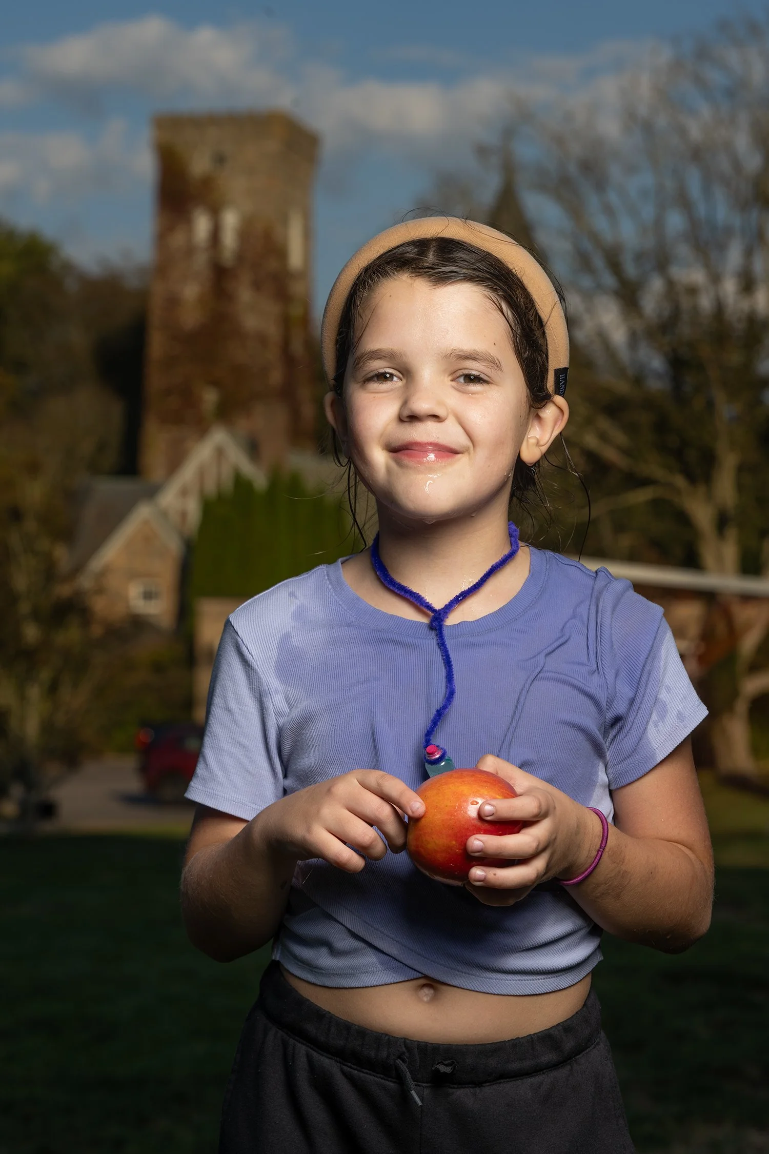  little lady with apple  