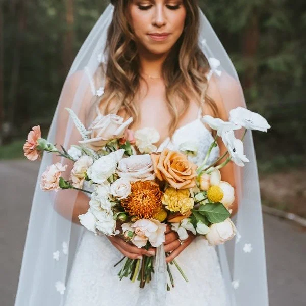 9 Ways to Incorporate Floral into your Big Day