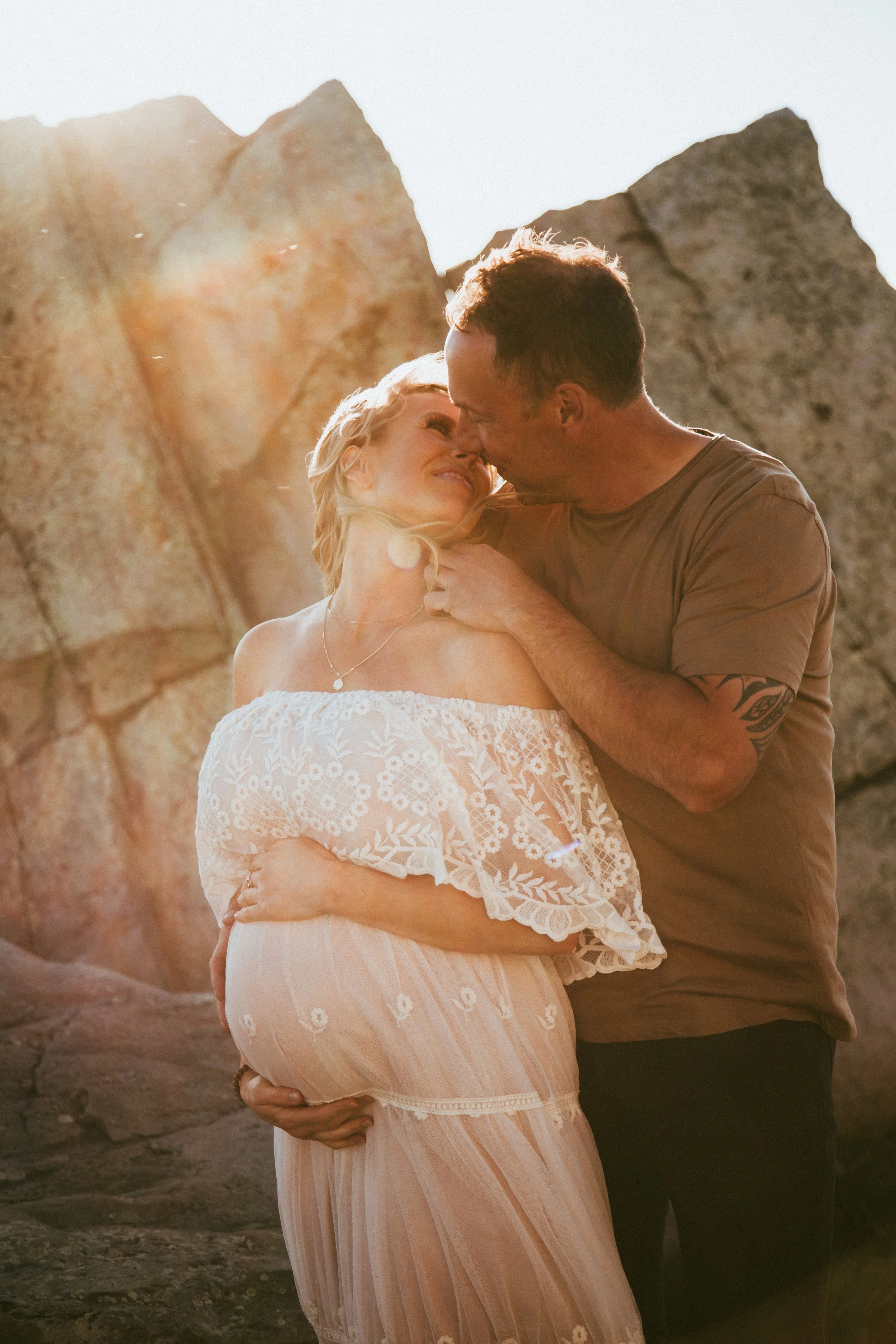 dreamy-maternity-photo-outfit-inspiration copy.jpg