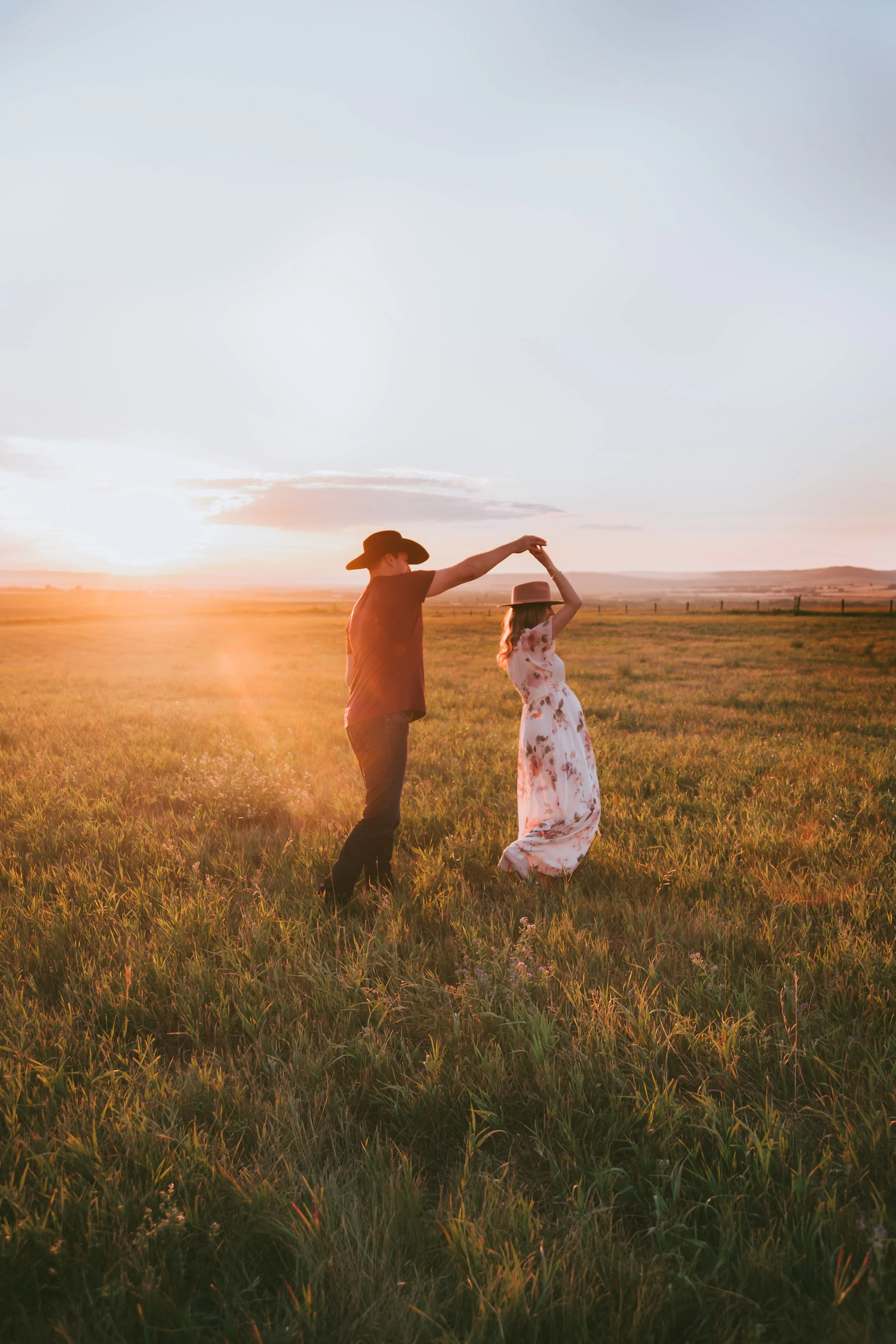 what-to-wear-maternity-dreamy-dress-.jpg