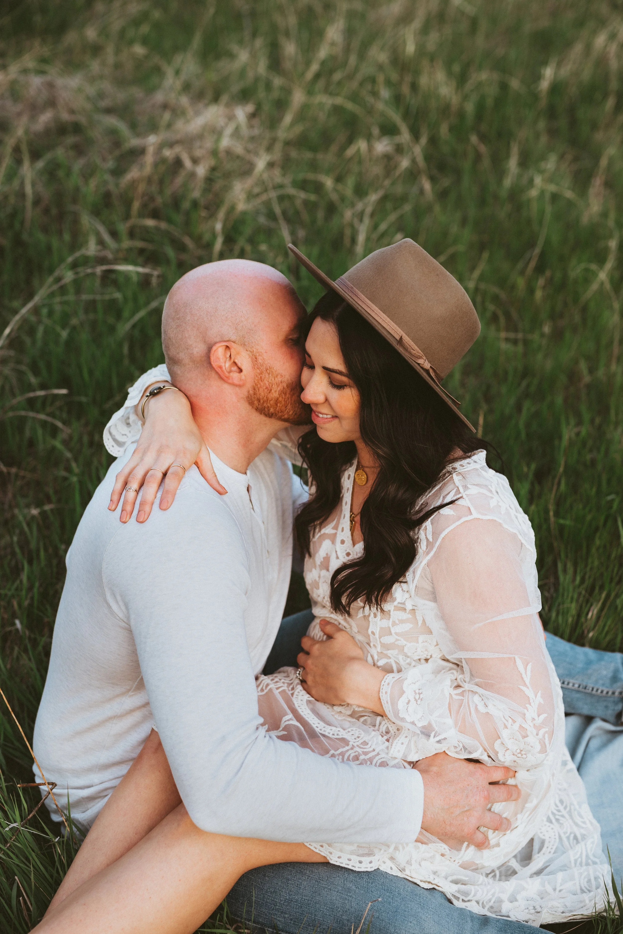 what-to-wear-for-maternity-photos-alberta.jpg73.jpg