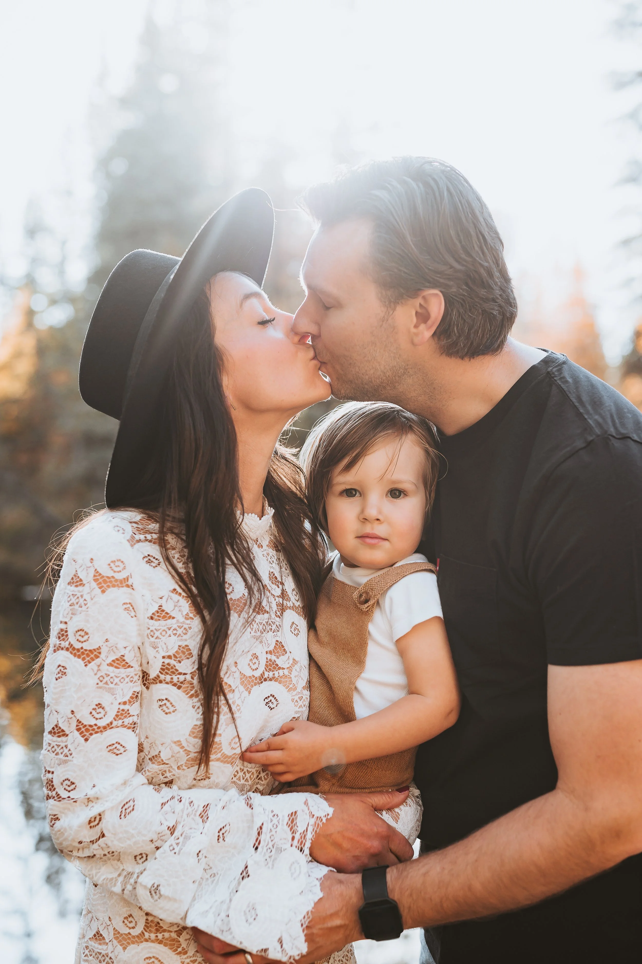 boho-maternity-family-photos-alberta.jpg34.jpg