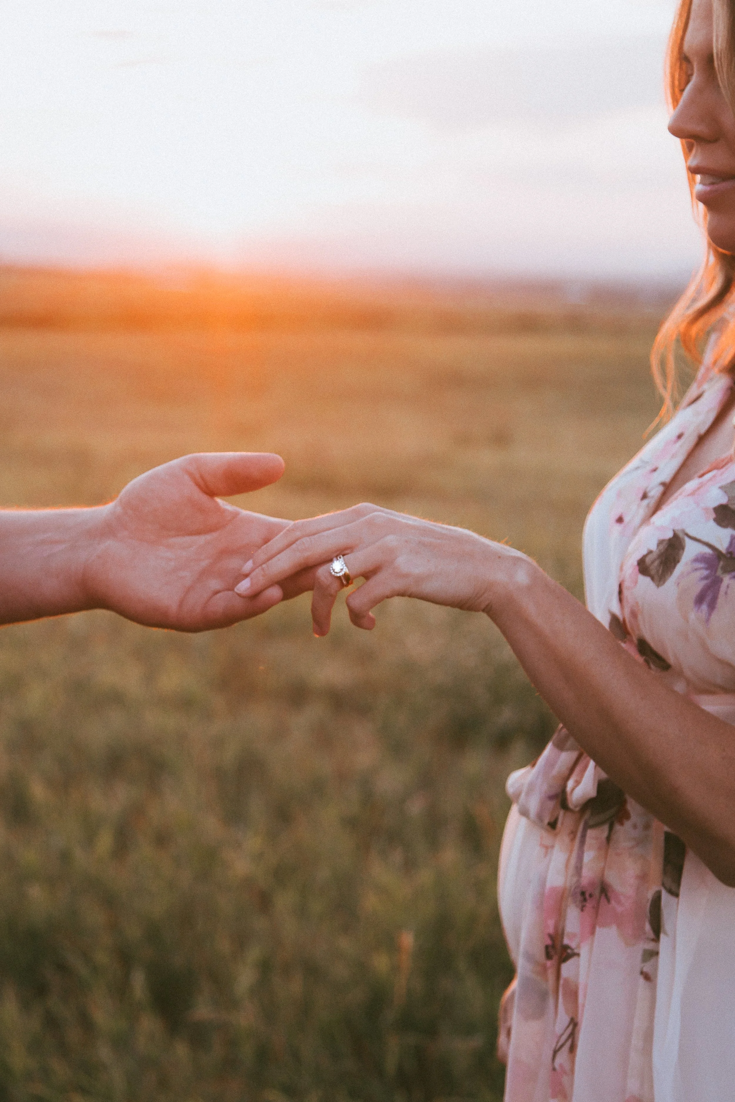 dreamy-maternity-photos-calgary-alberta-maxine-lagarde-photography.jpg