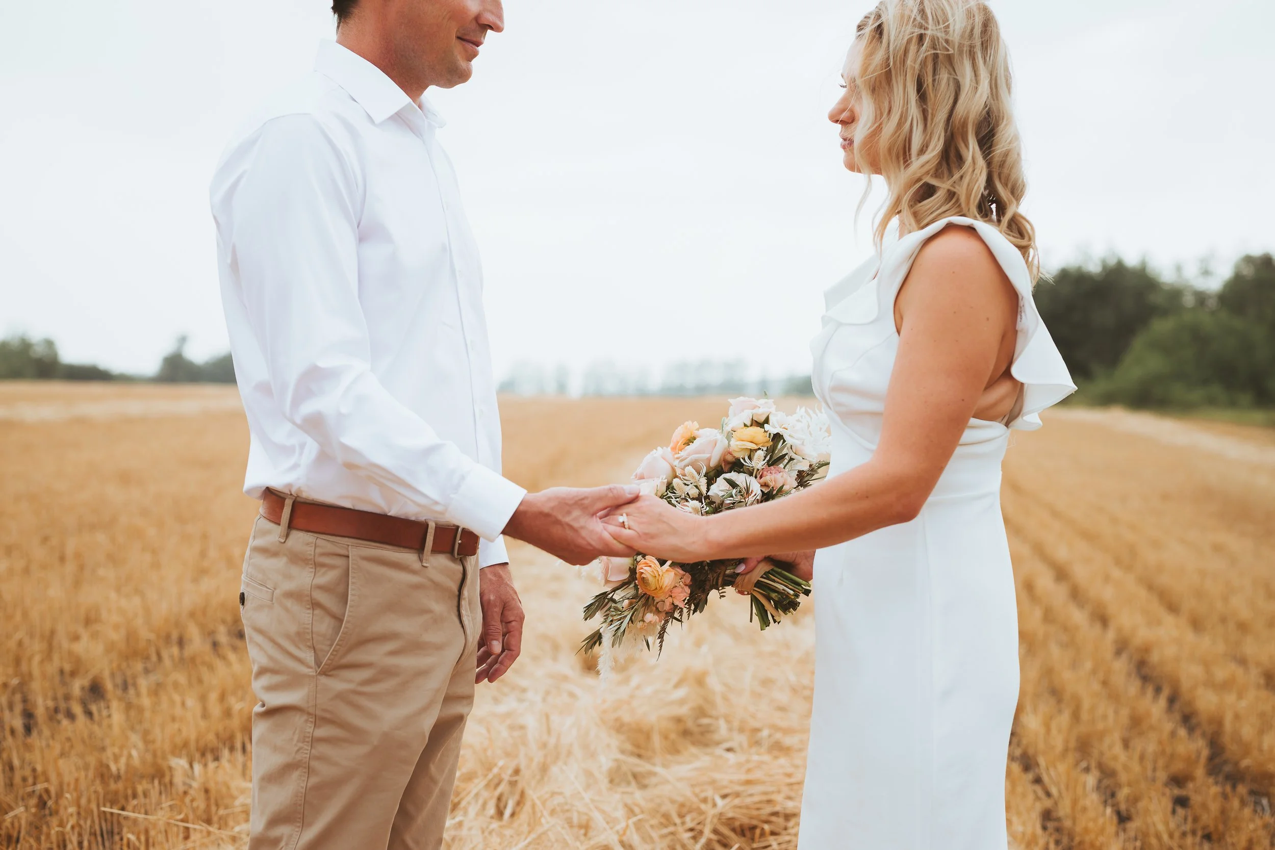 prairie-winnipeg-elopement-photos-maxine-lagarde-photography.jpg