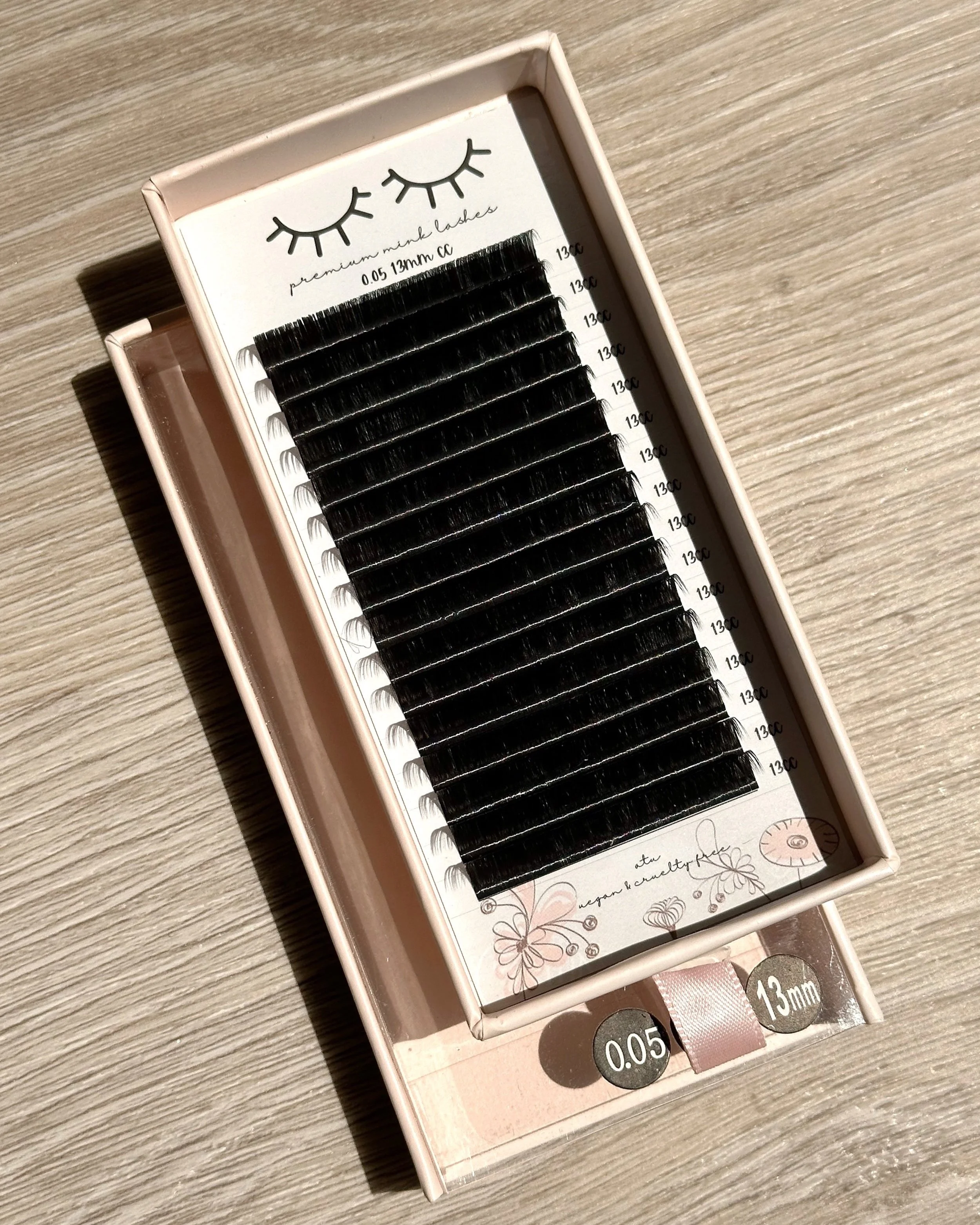 0.05 VOLUME LASH TRAYS ⋆.ೃ࿔*:･