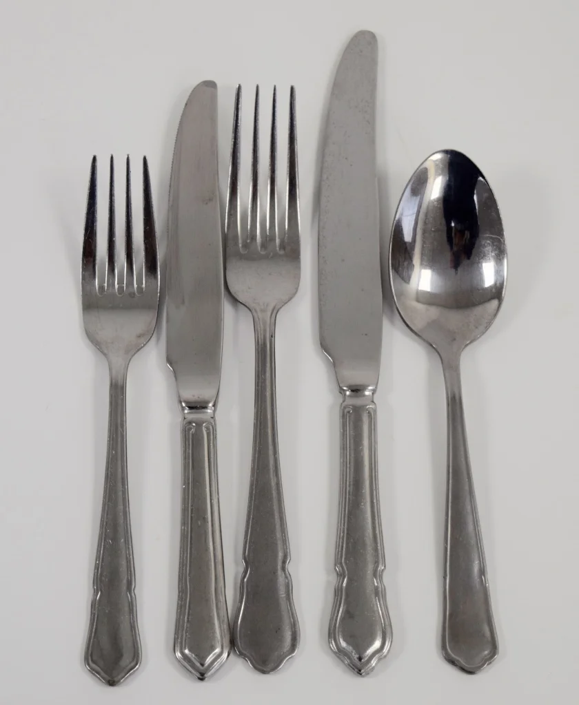 Pointed Cutlery Starter