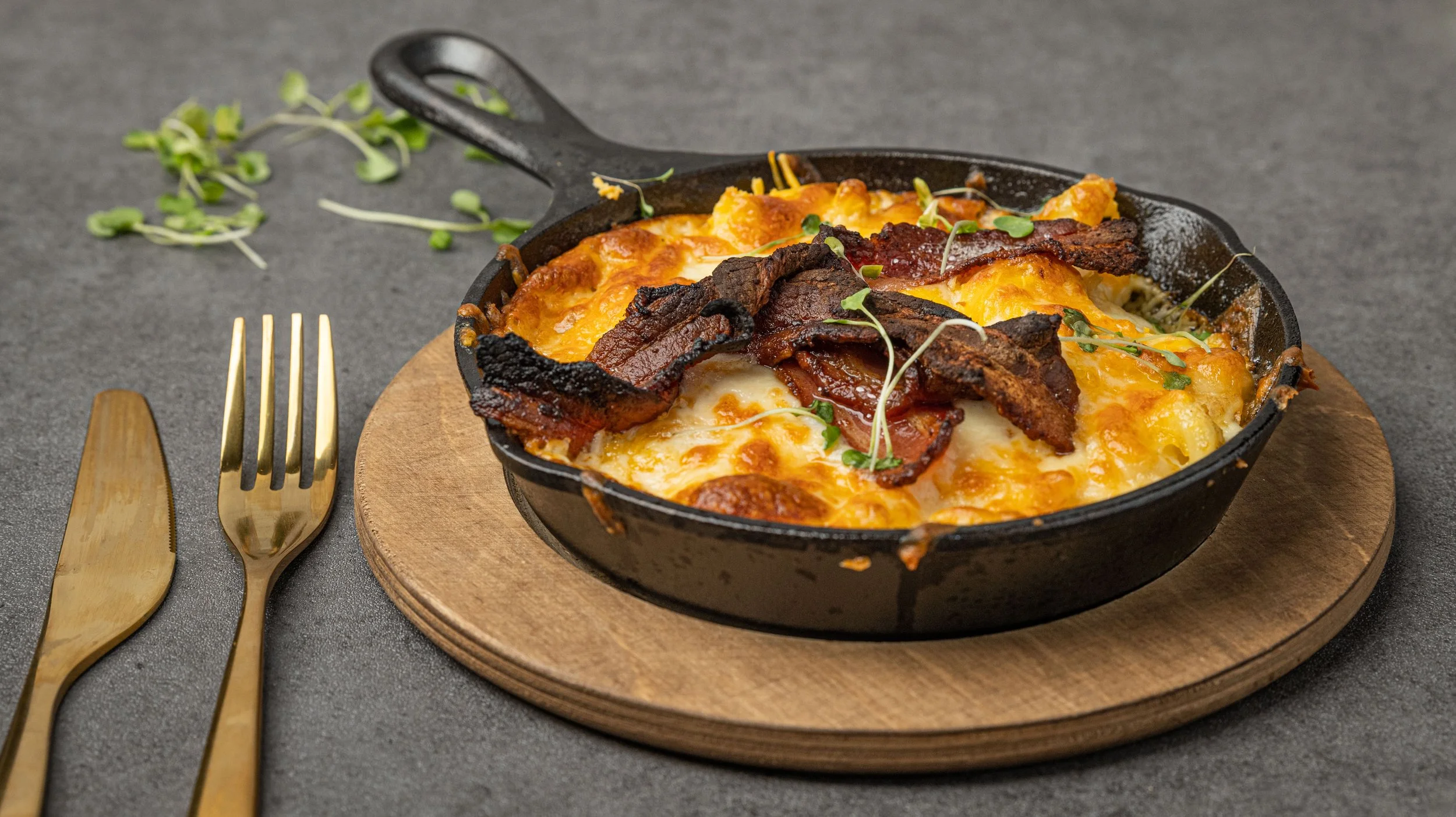 Fresh Chef Gastro Cafe_Bacon_Mac.jpg