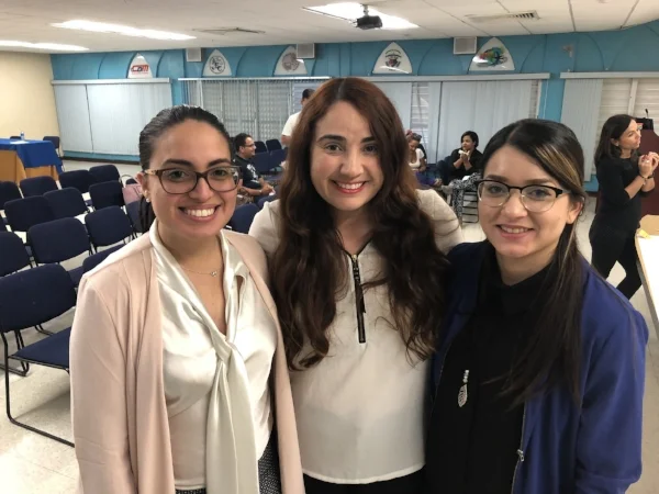 The team from Ponce Neighborhood Housing Services poses for a snap after the workshop.