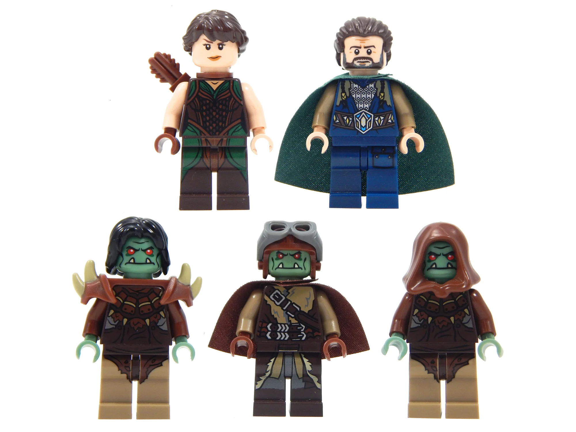 64042 Minifigures.jpg