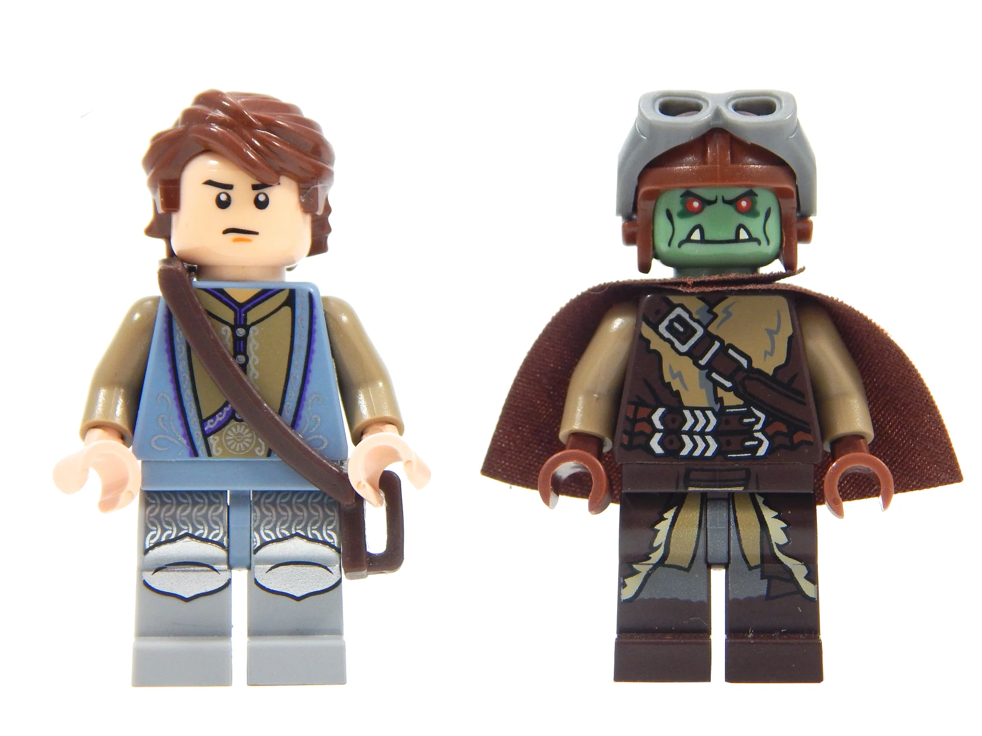 64039 Minifigures.jpg