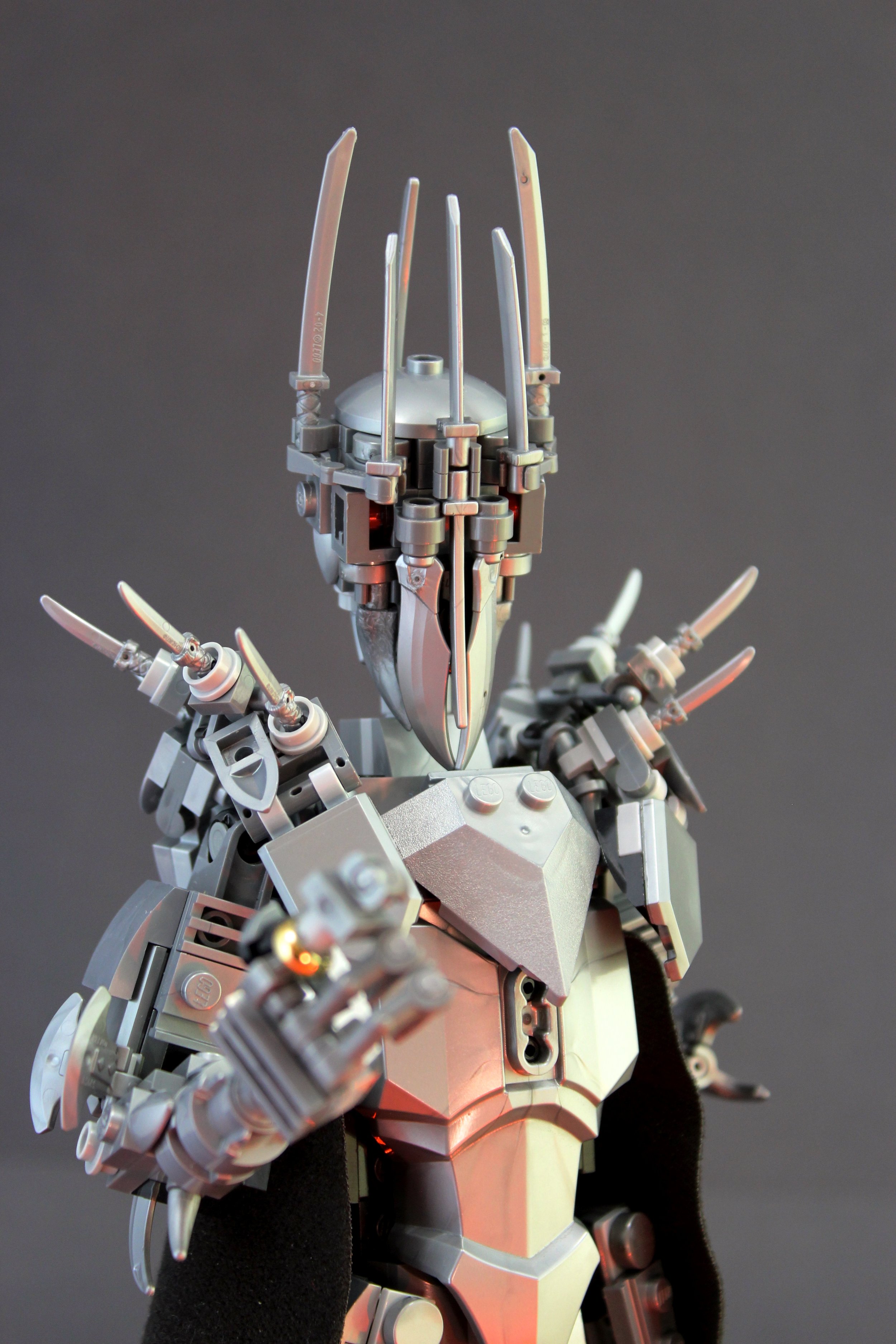 Sauron Helmet.jpg