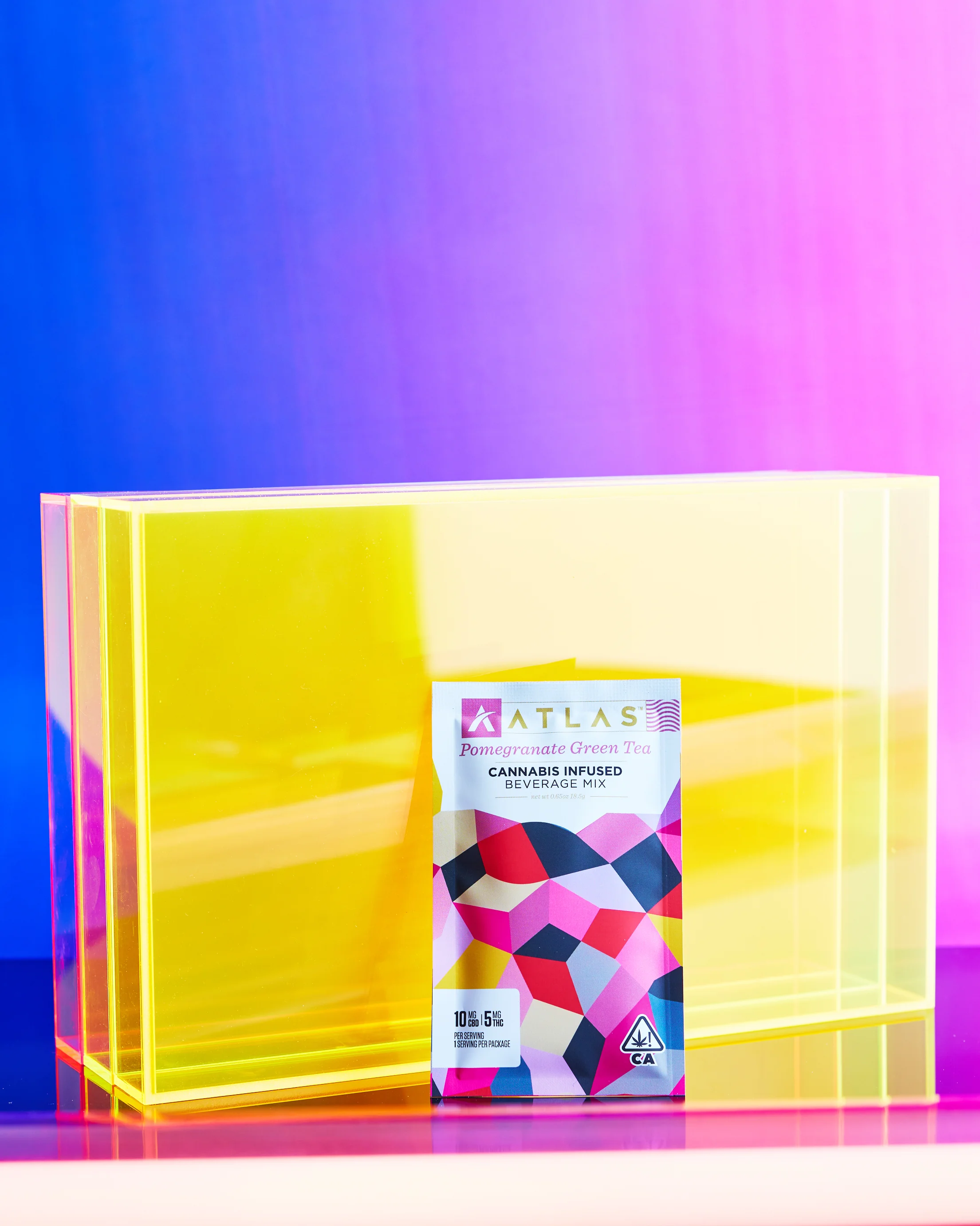 The Pomegranate Green Tea mix. Photo: ChingImages . © mymilligram. Art direction: Marcia Gagliardi. Styling: Christian Jusinski/ Surfacehaus .