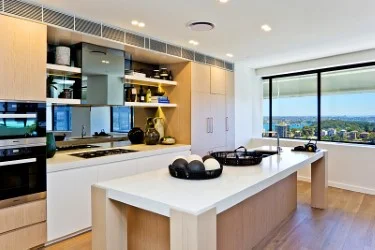 thumbnail_image5web.jpg