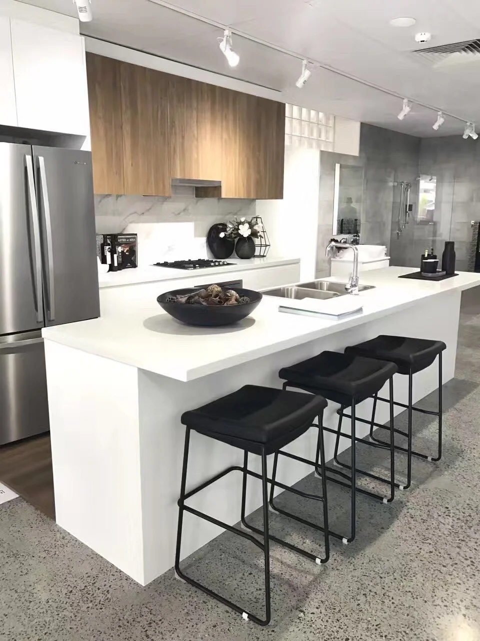 Sixteen on Smallwood Display Suite Photo 003.jpg