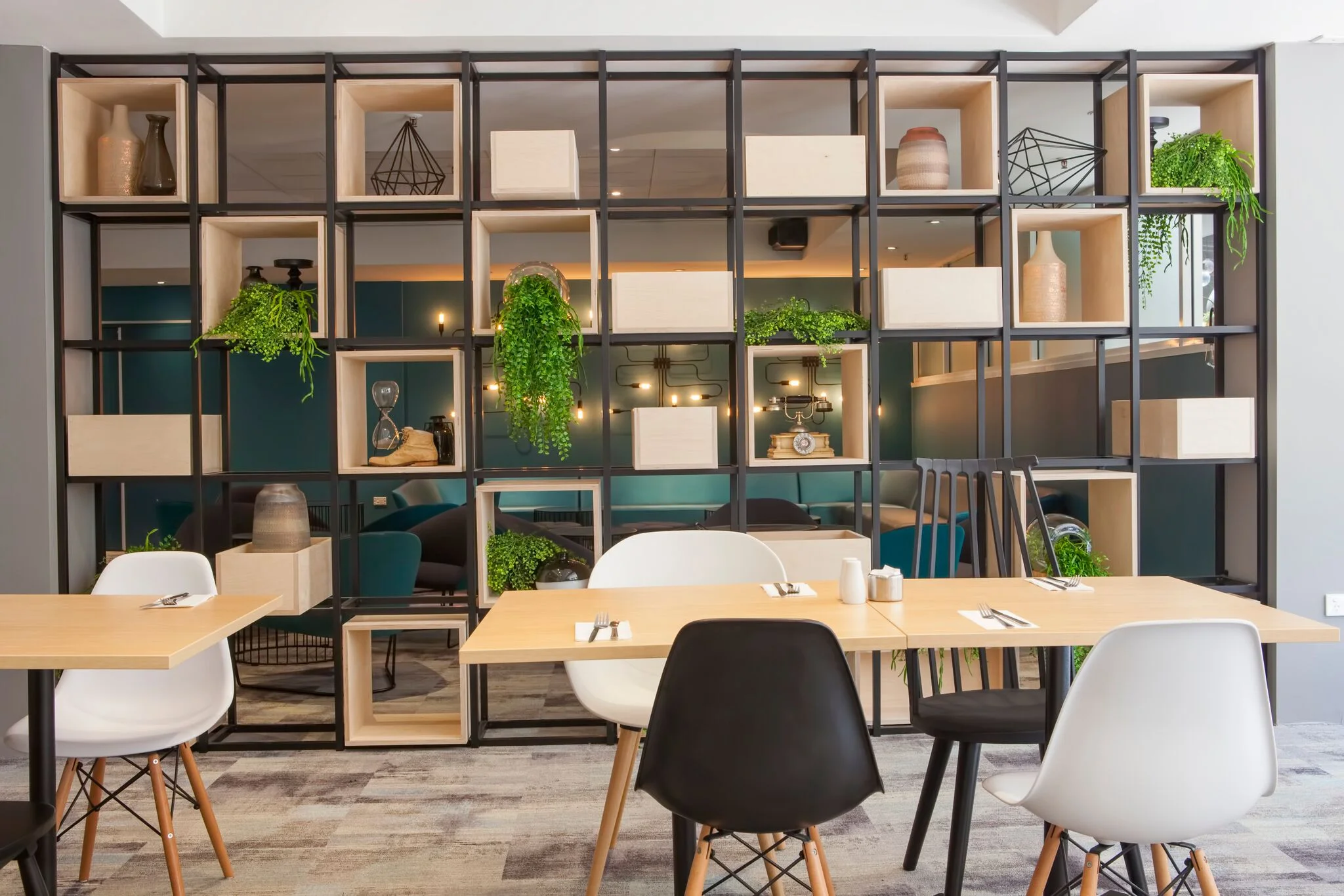 aspire dining 6476_preview.jpeg