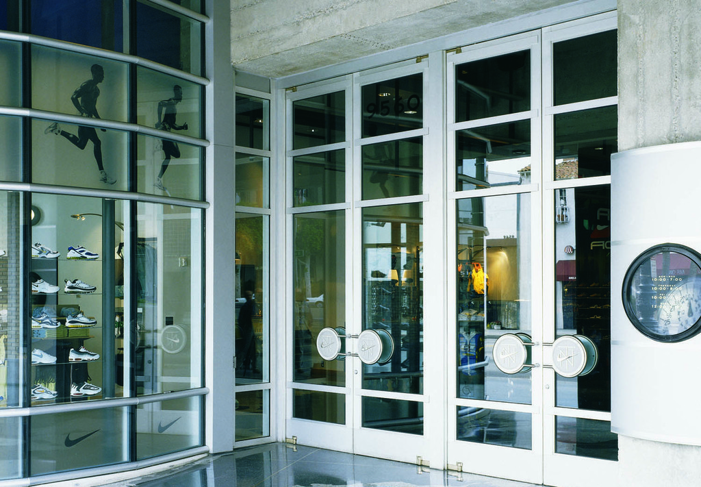 Metallic Doors - Formed Stainless Steel Balanced Door 6.jpg