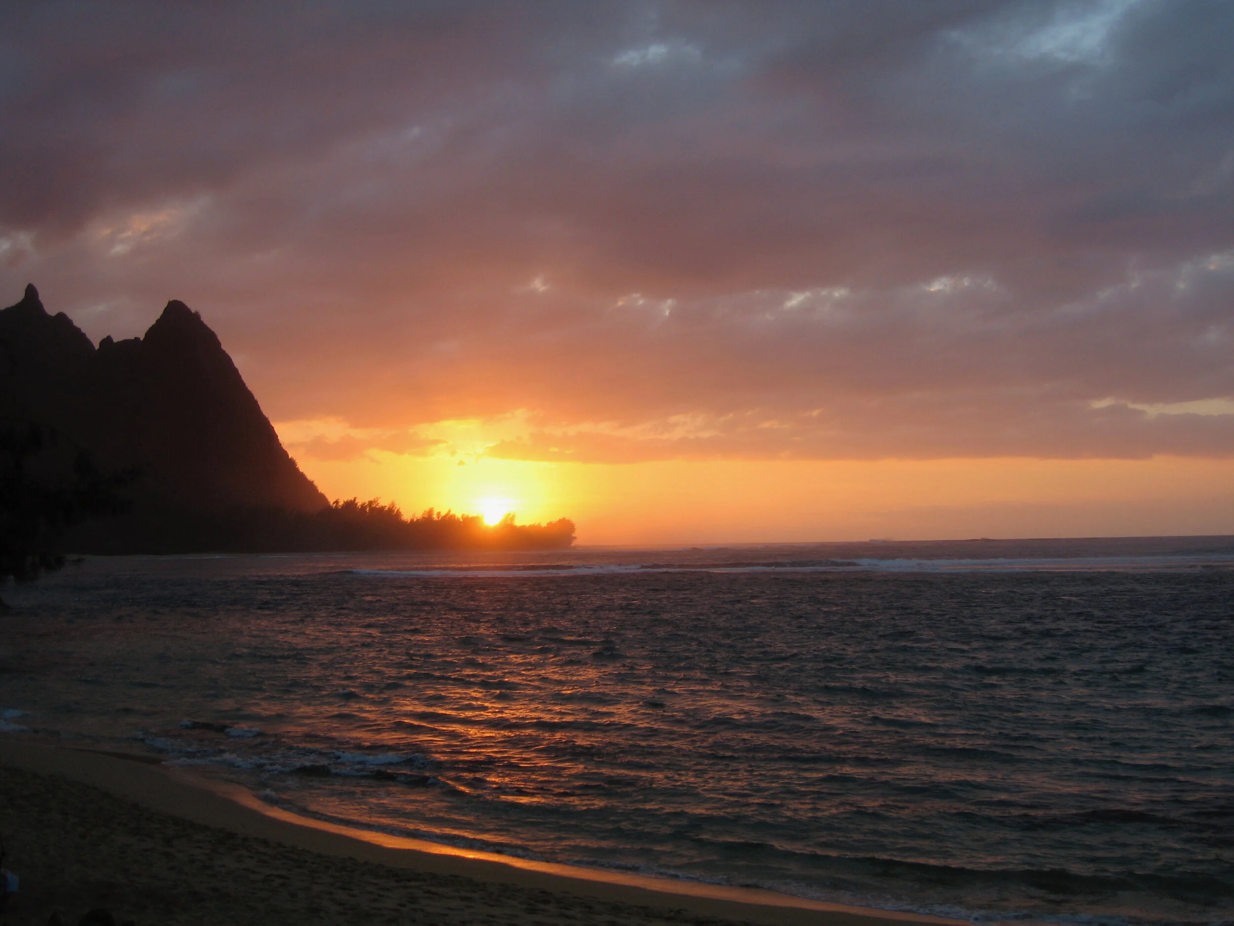 Connie Hunt Photography Balihai Sets Closeup (2008) 
