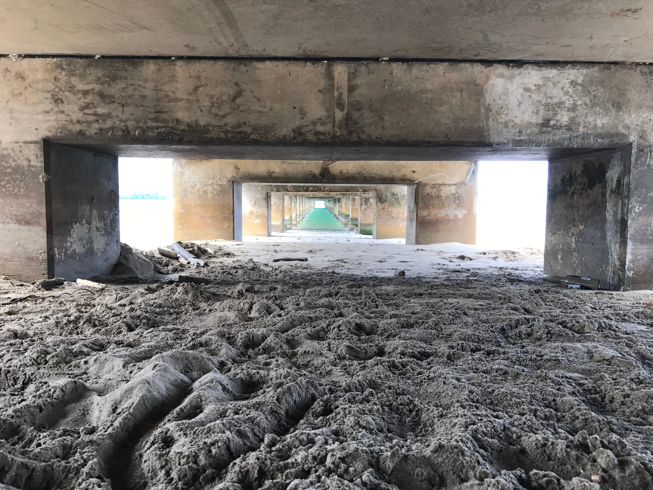 Connie Hunt Photography Underneath the Hanalei Pier in 17 (2017)
