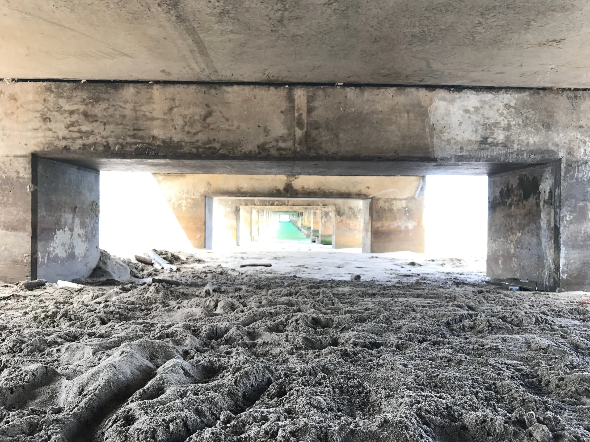 Connie Hunt Photography Underneath the Hanelei Pier 17 light (2017)