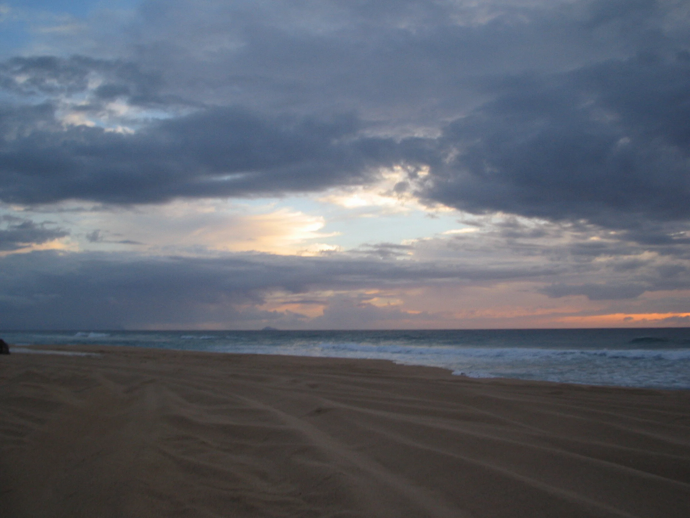 Connie Hunt Photography Polihale God Smiles (2004)