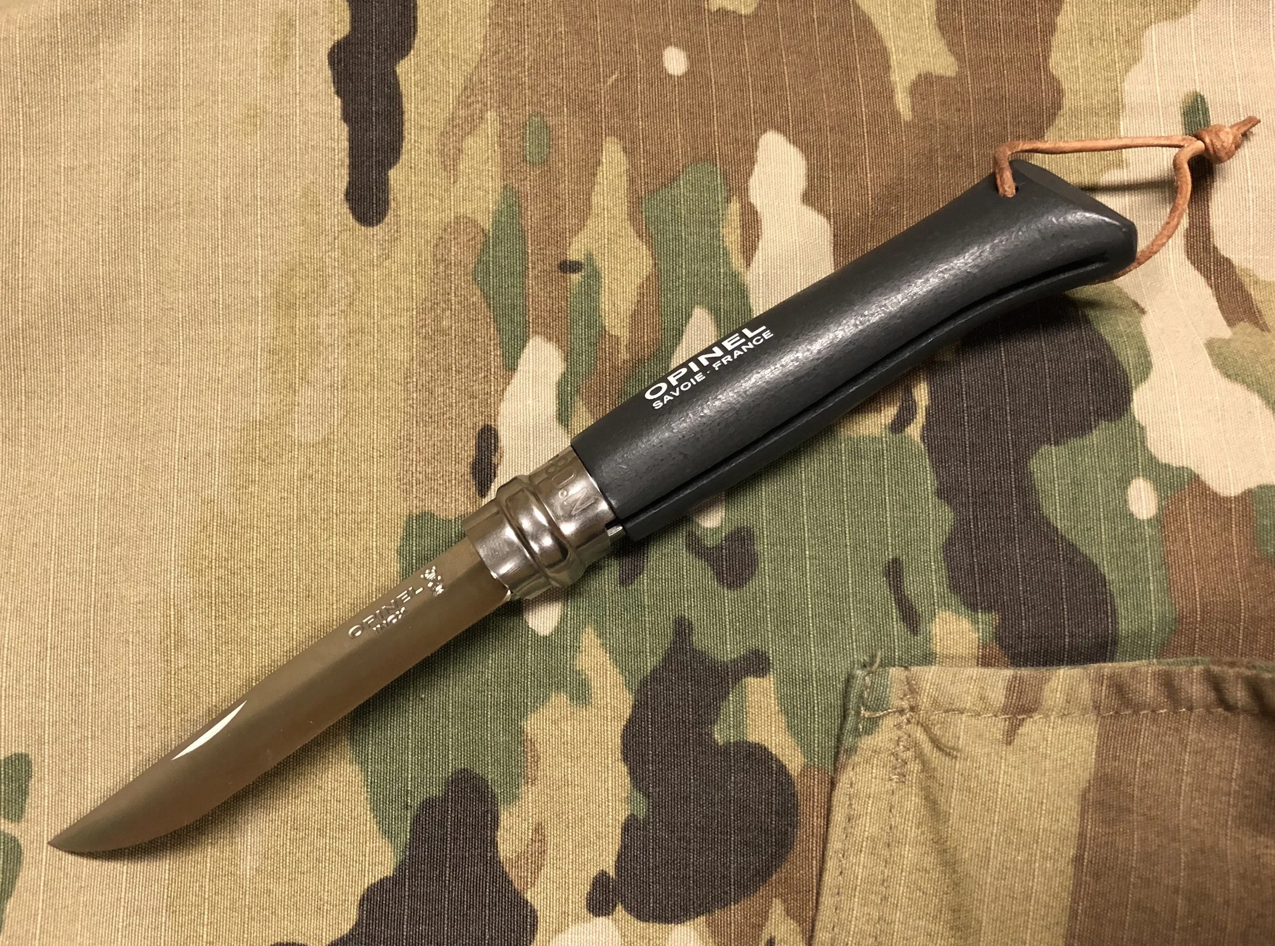 Opinel N*08 - 15/20 - It might work for you.