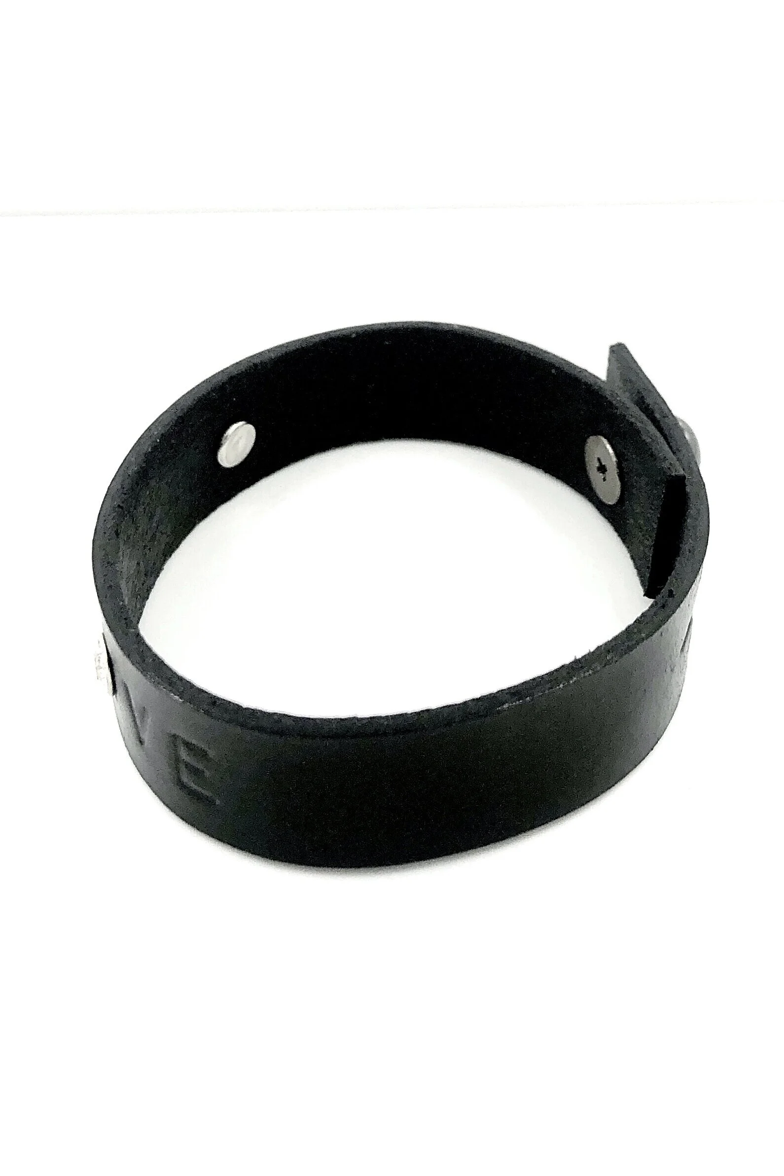 leather bracelet one love 1.jpg