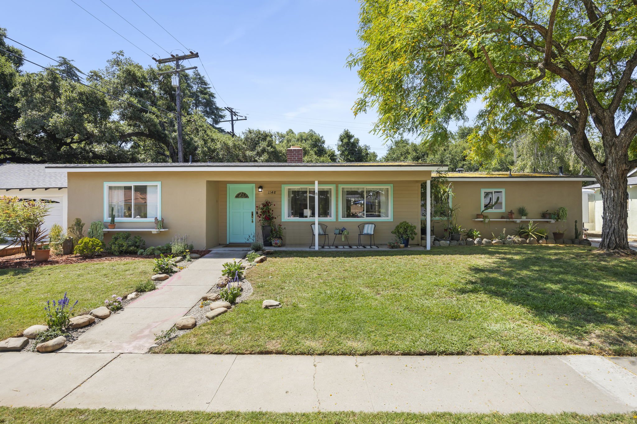 1148 Bonkmark ~ SOLD $935,000