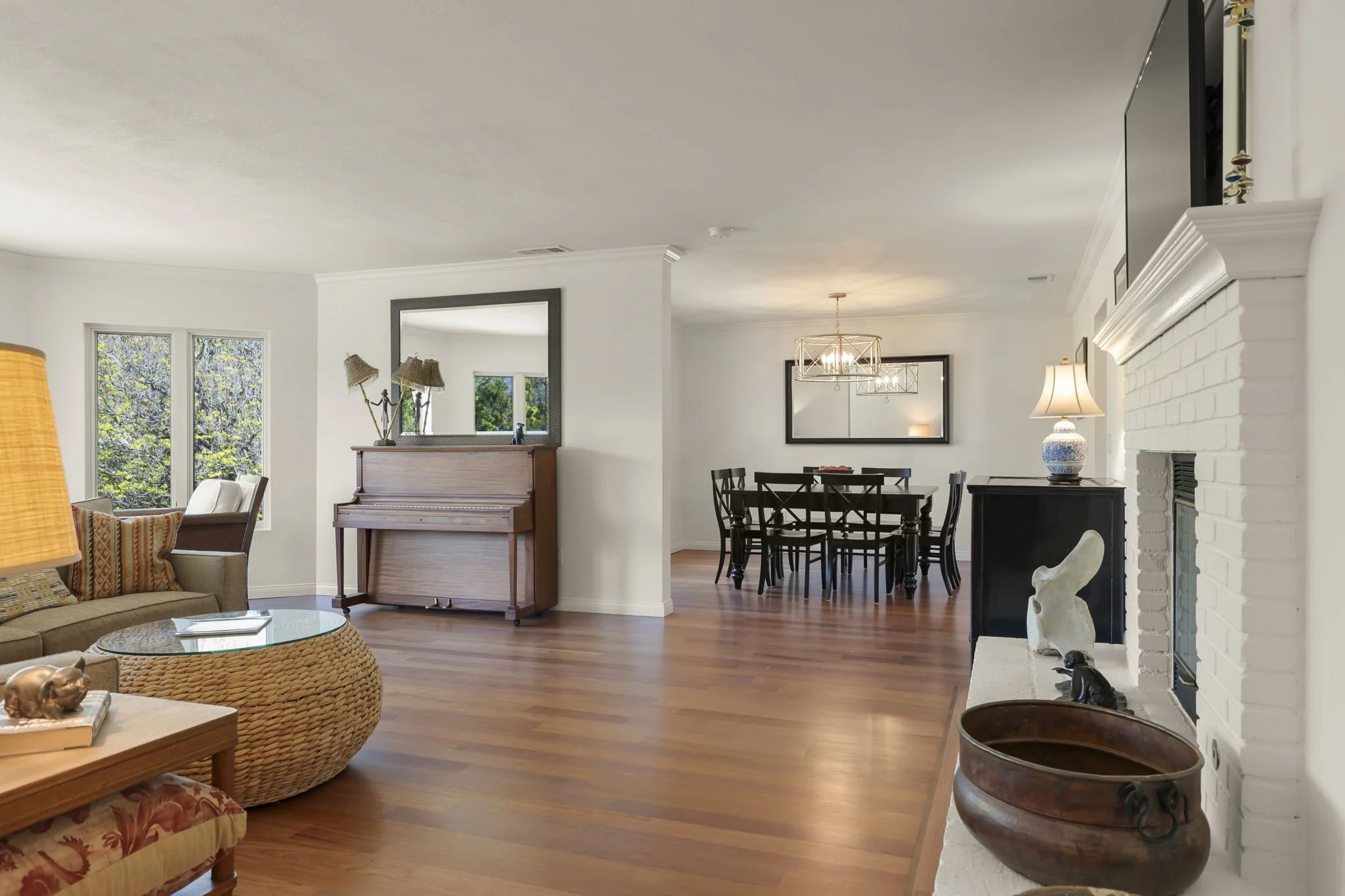 12-web-or-mls-UpmarketMedia-1130Ran-006.JPG