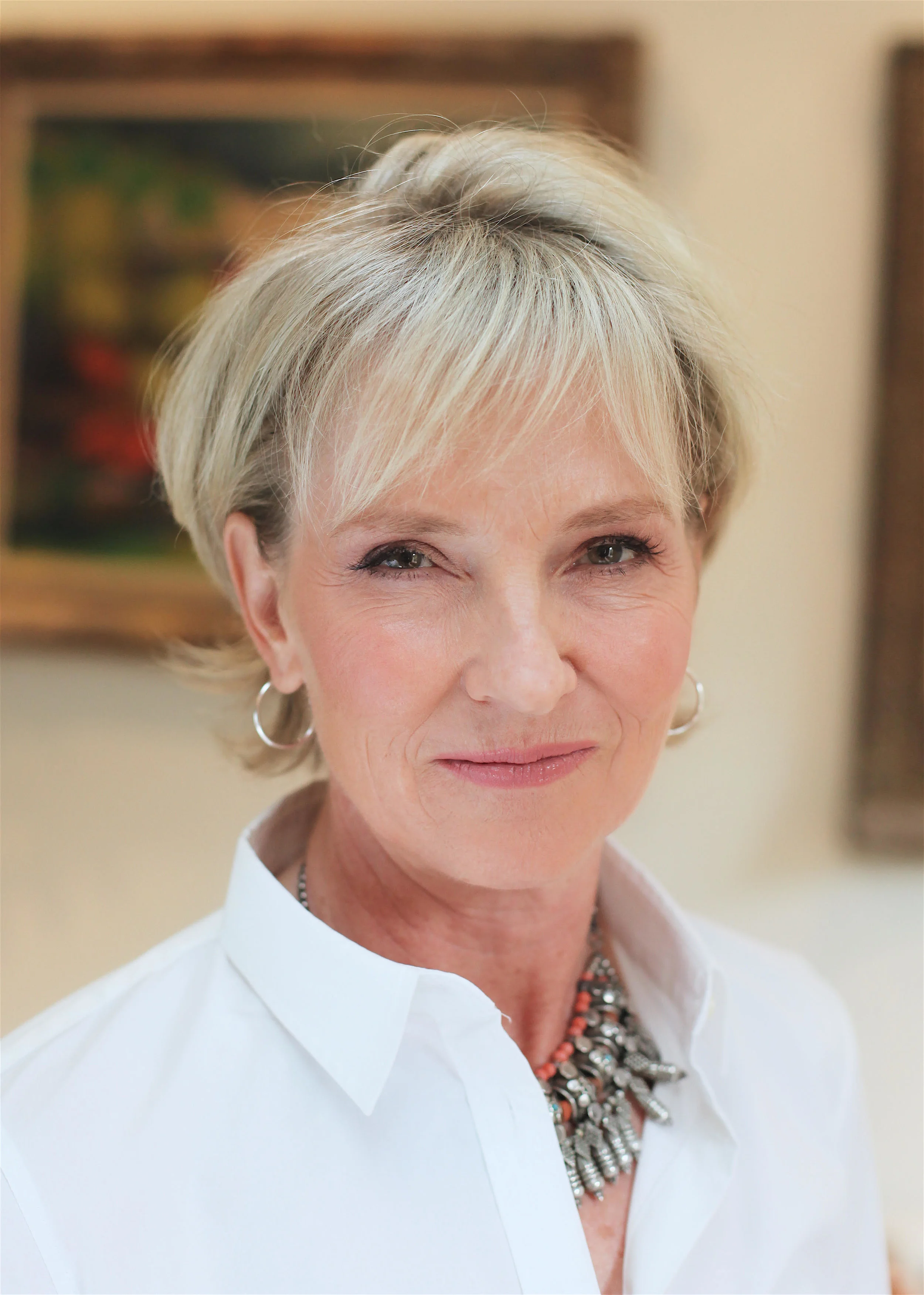 Grief psychotherapist, Julia Samuel MBE, has spent 25 years working with bereaved families