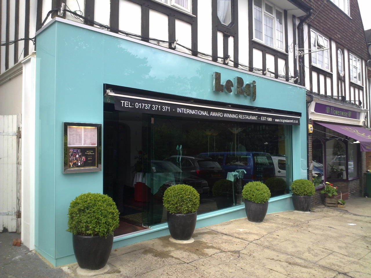 <p><strong>Shop Front</strong>Learn more about this project<a href=/restaurant-shop-front>More →</a></p>