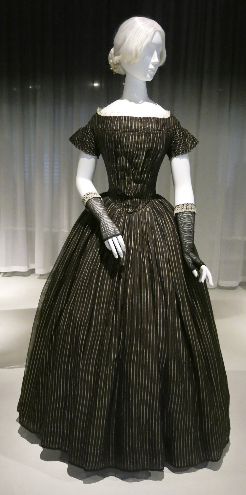 American half-mourning dress with white stripes c1848.jpg