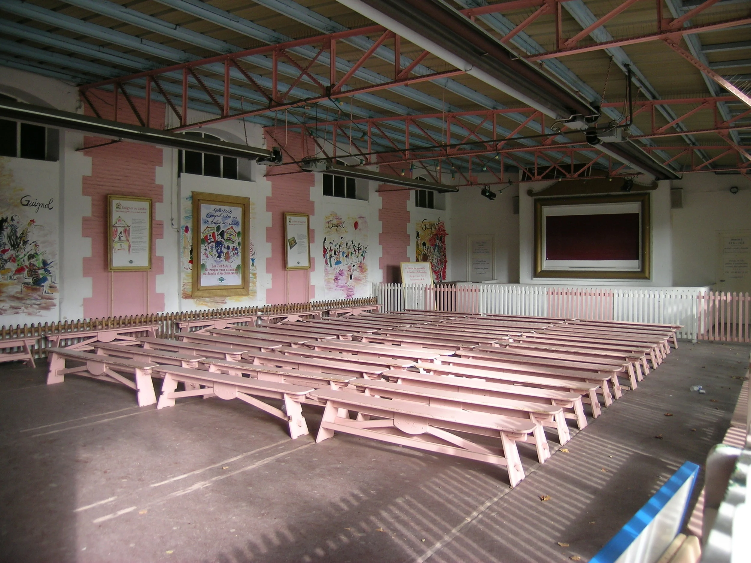  THEATRE DE GUIGNOL  AVANT TRAVAUX 