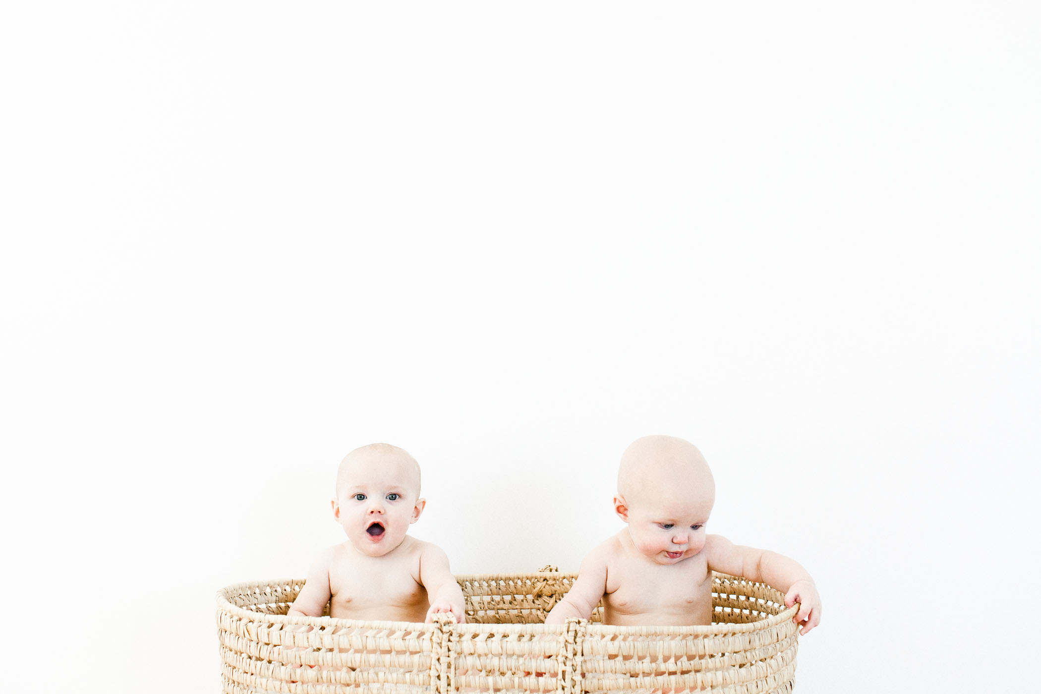 tucson-twins-baby-studio-photography_fletcher-and-co_009.jpg