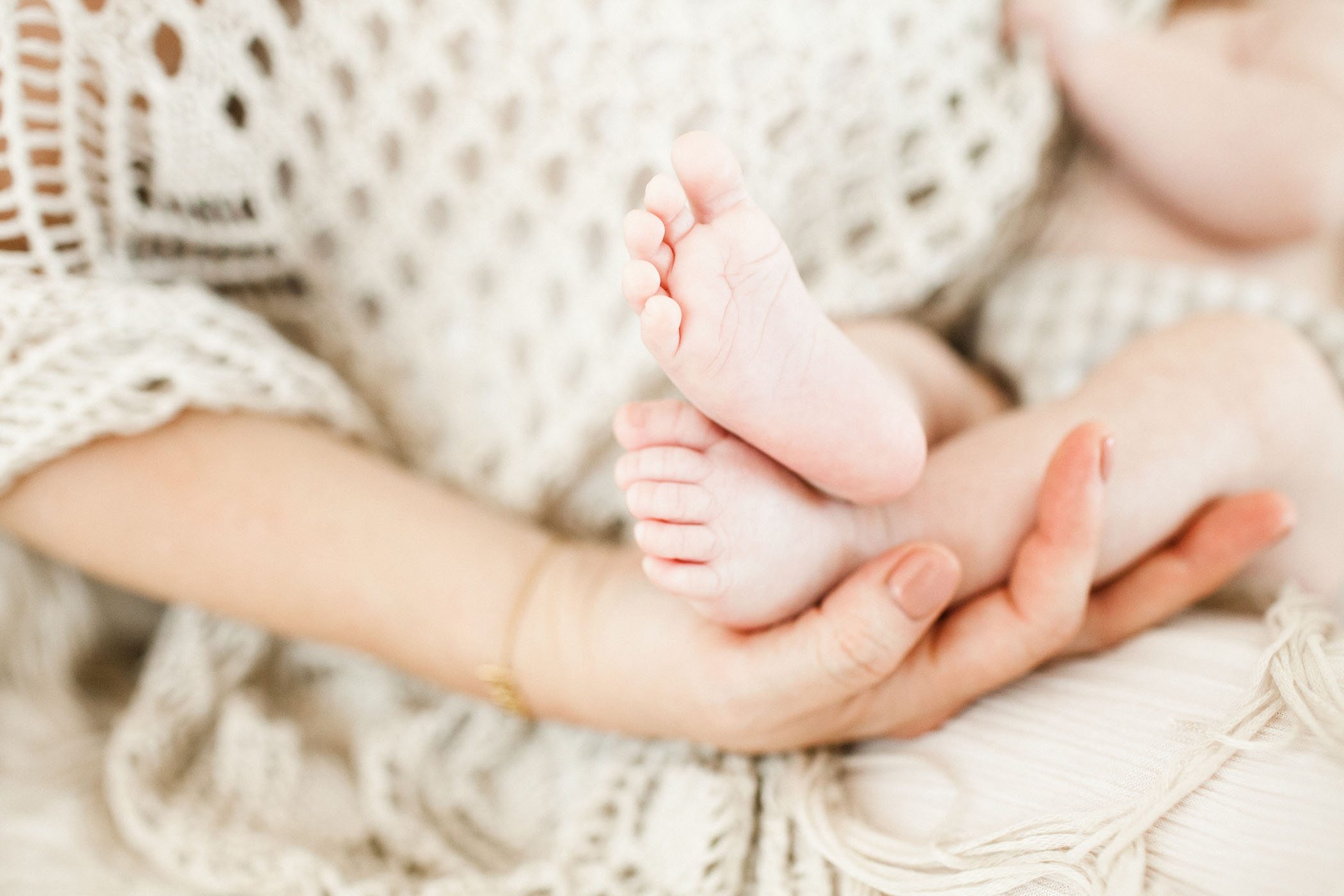 tucson-baby-child-photographer_baby-toes_fletcher-and-co 010.jpg