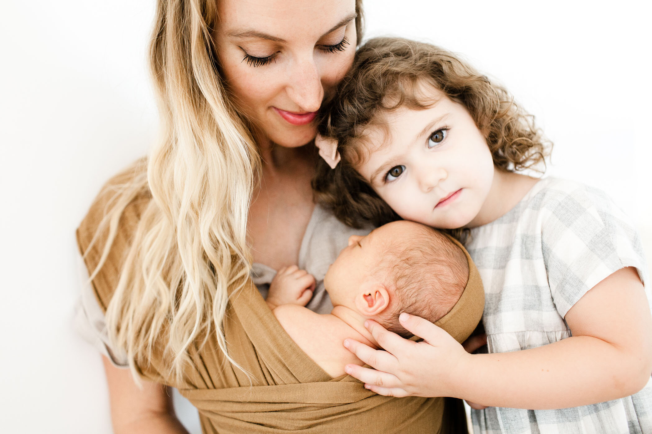 natural-light-studio-newborn-baby-session-with-sibling_fletcher-and-co-tucson_kortessis 028.jpg