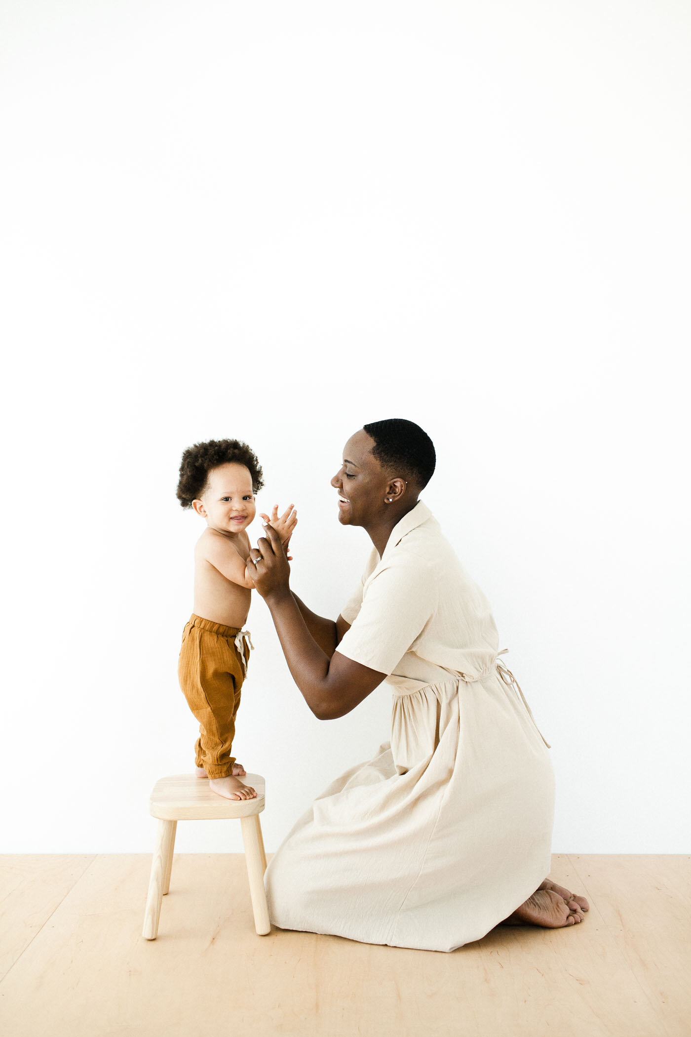 nine-month-milestone-studio-session-baby-mom_fletcher-and-co_joyce 019.jpg