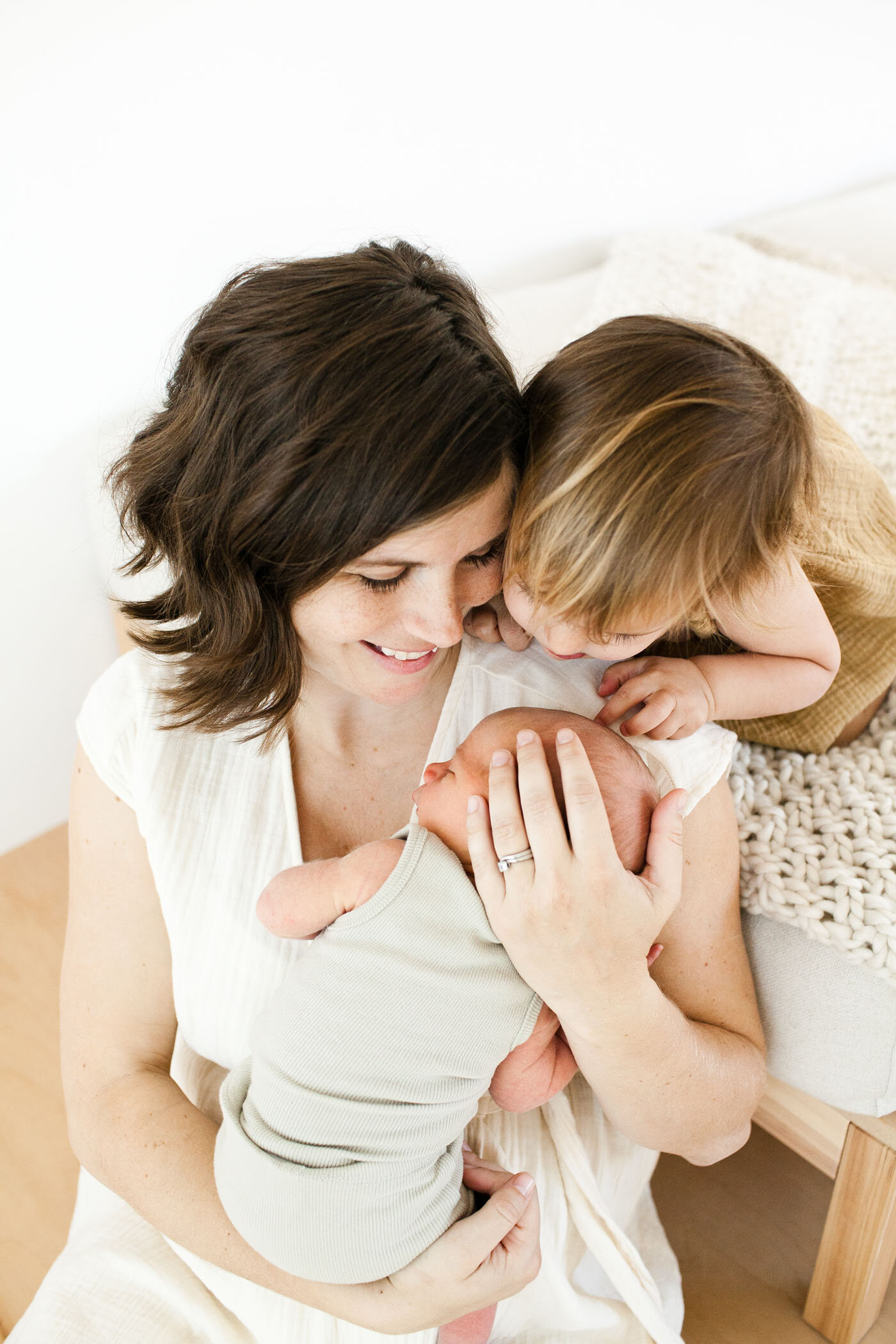 natural-light-studio-newborn-photography-tucson_fletcher-and-co_Henn 003.jpg