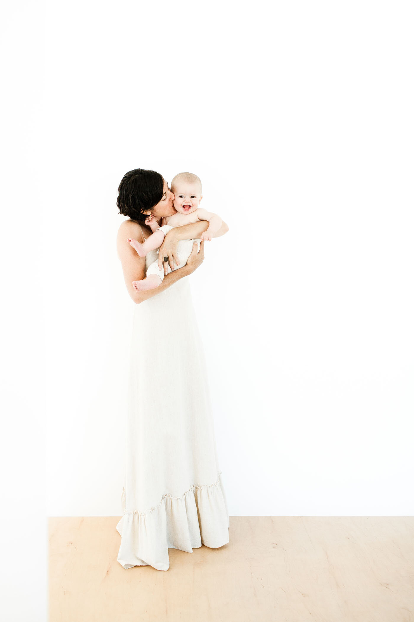 6-month-milestone-photos-natural-light-studio_fletcher-and-co-tucson_etling 005.jpg