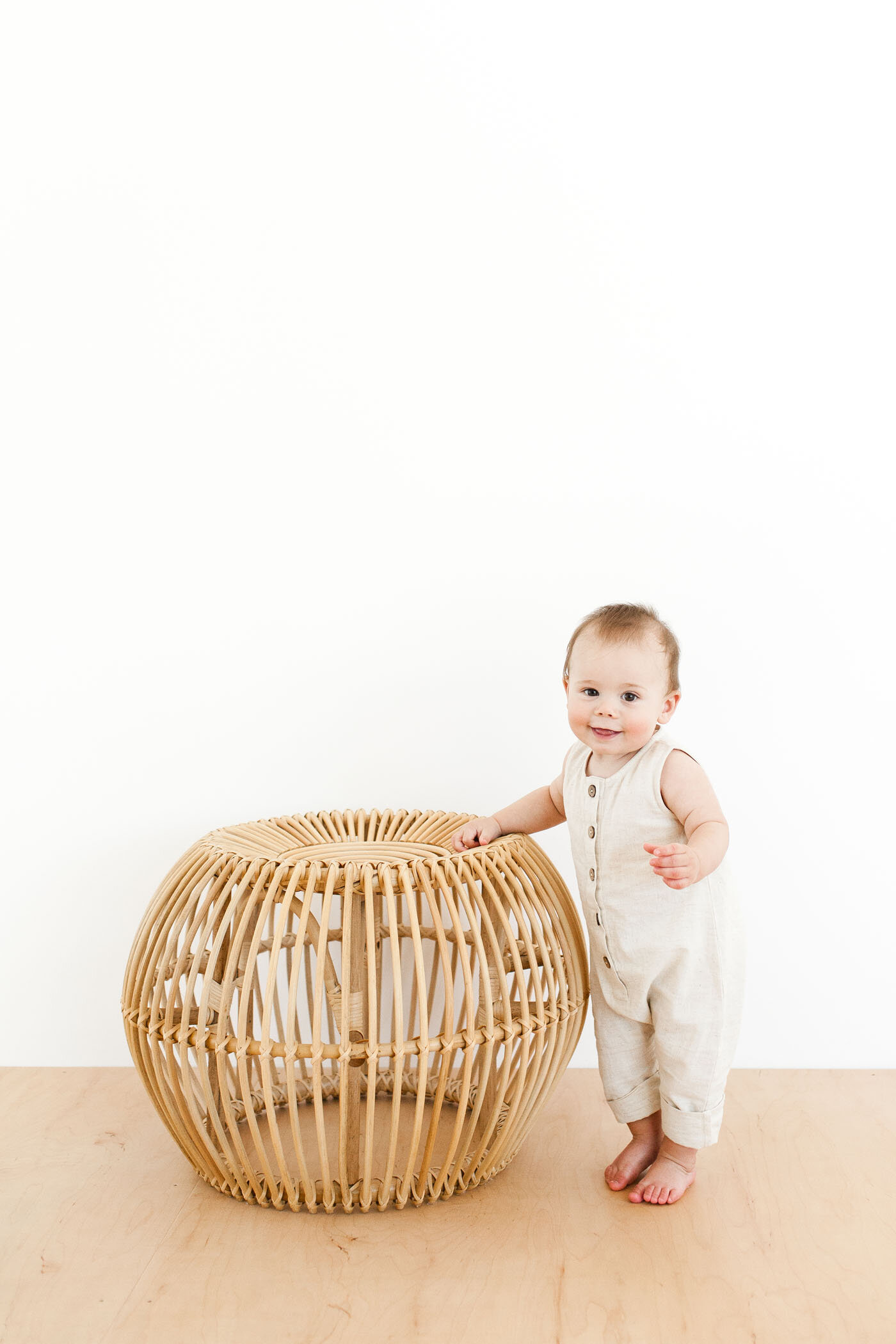 modern-motherhood-natural-light-studio-nine-month-baby-session-tucson_fletcher-and-co_elias 014.jpg