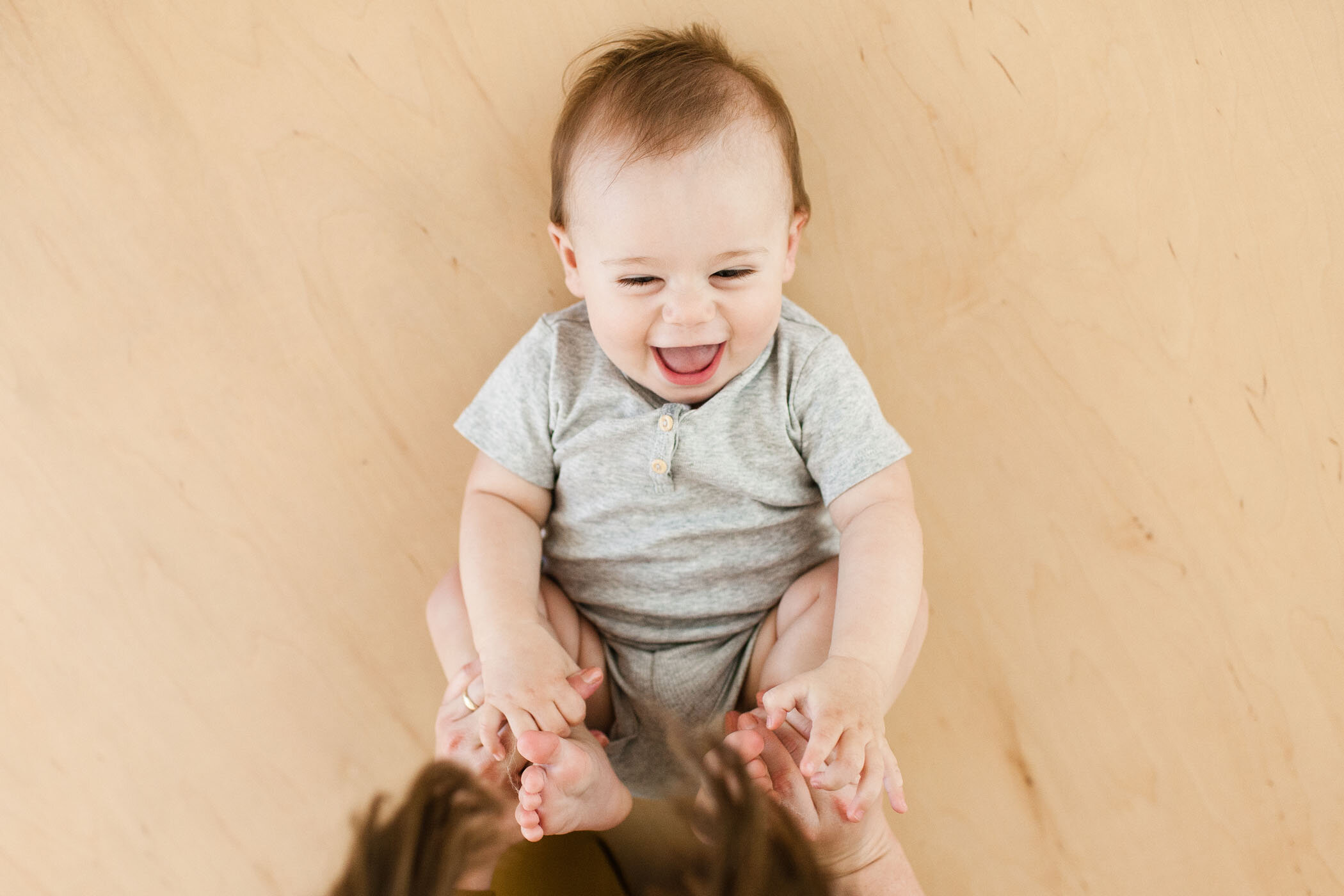 modern-motherhood-natural-light-studio-nine-month-baby-session-tucson_fletcher-and-co_elias 030.jpg