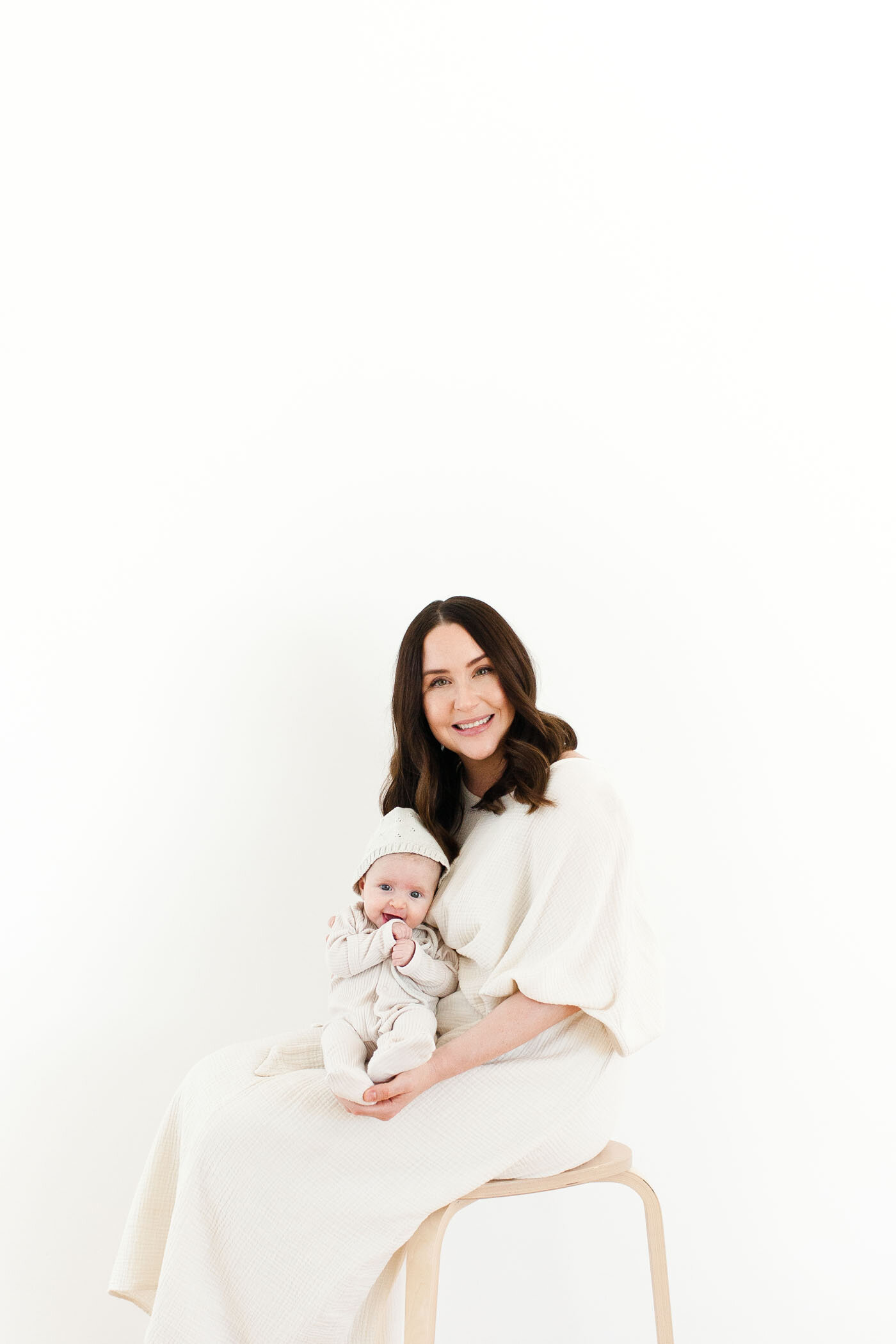 fletcher-and-co-newborn-motherhood-session-natural-light-studio-photographer-tucson_rock 005.jpg